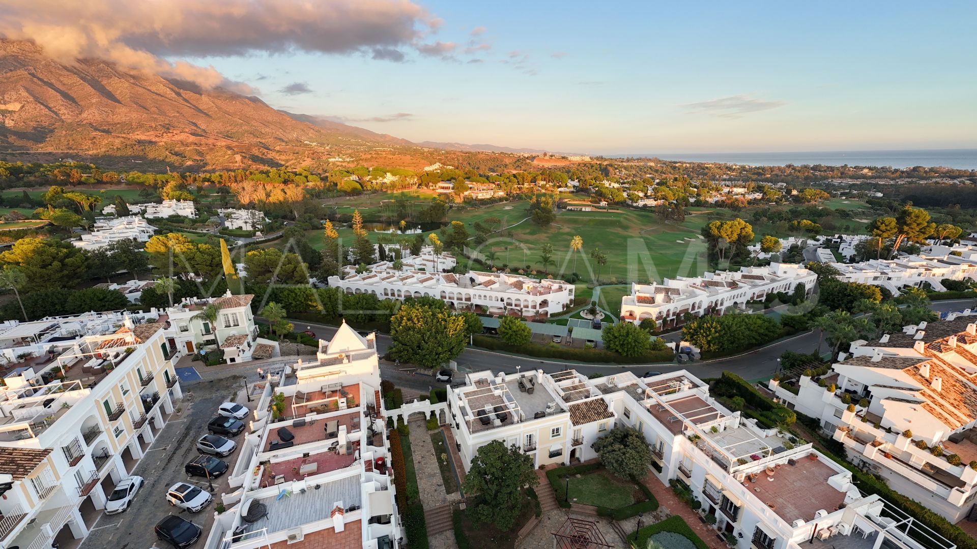 Reihenhaus for sale in Aloha Pueblo
