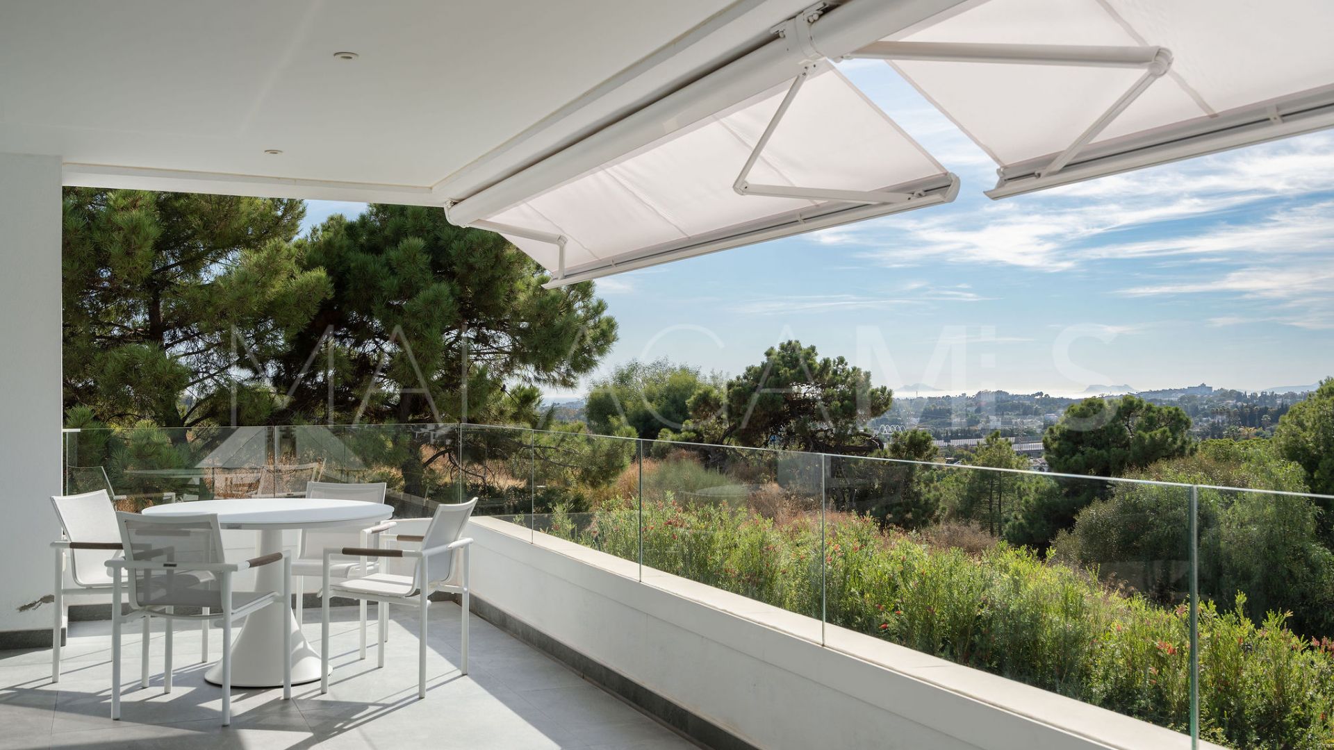 Tvåvånings takvåning for sale in La Quinta