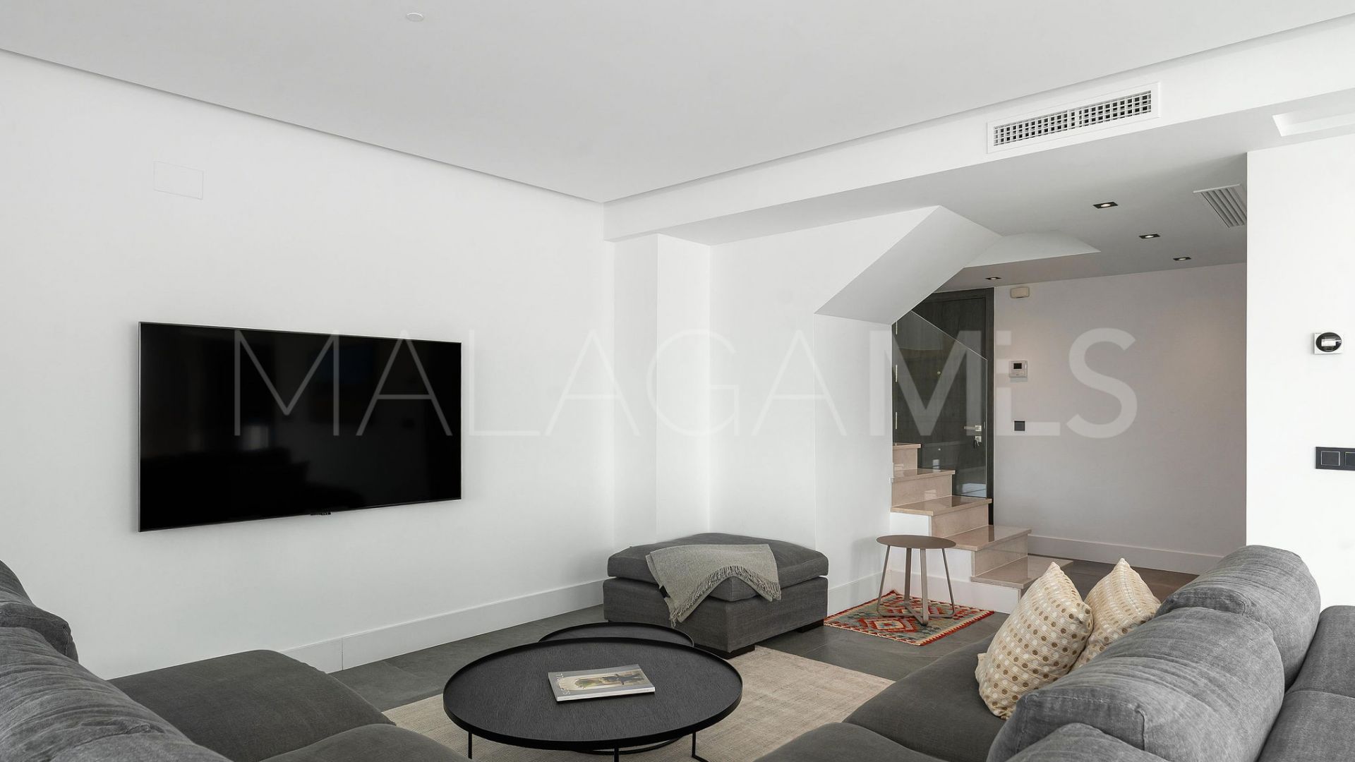 Tvåvånings takvåning for sale in La Quinta