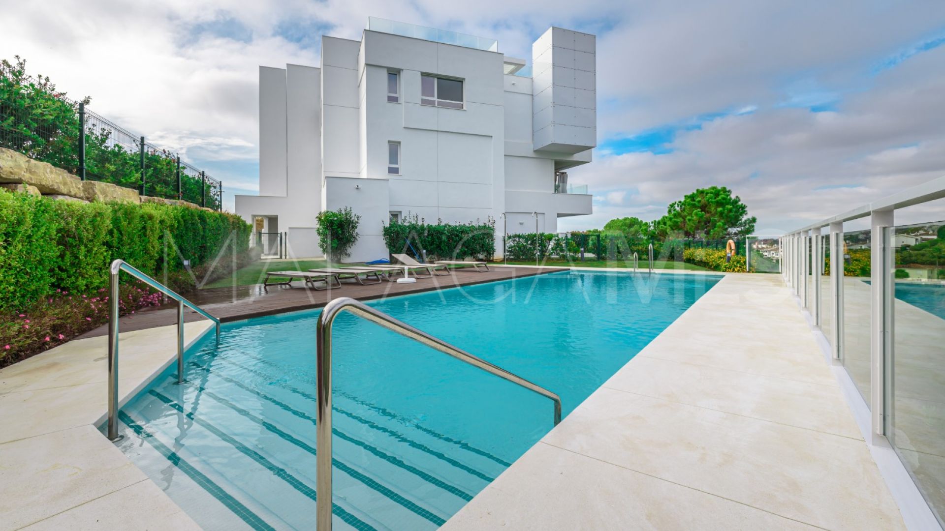 Tvåvånings takvåning for sale in La Quinta