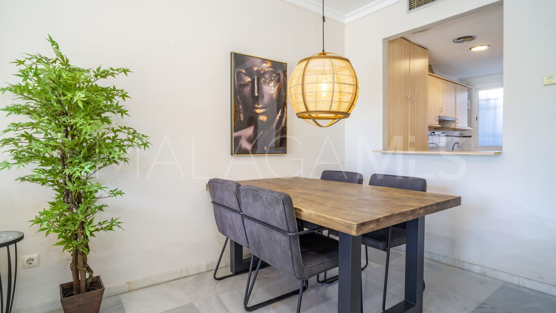 Buy apartamento planta baja with 2 bedrooms in Señorio de Gonzaga