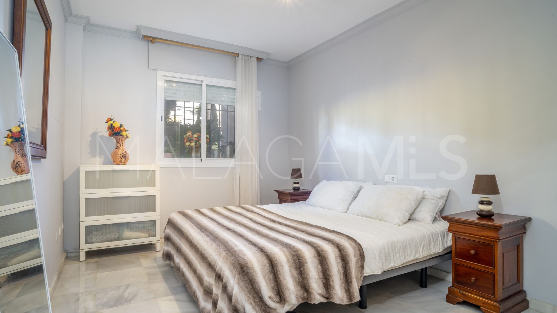 Buy apartamento planta baja with 2 bedrooms in Señorio de Gonzaga