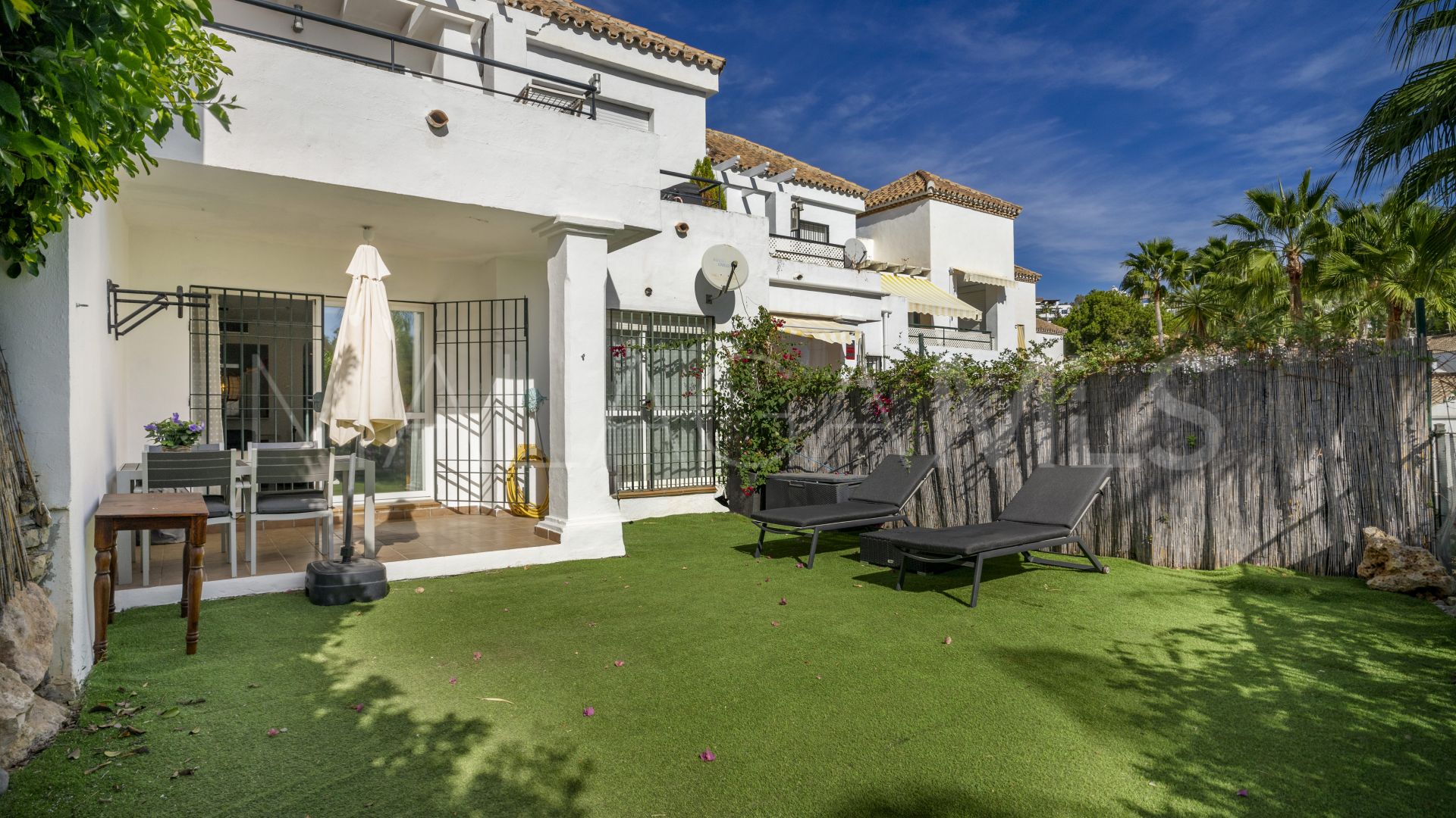 Buy apartamento planta baja with 2 bedrooms in Señorio de Gonzaga