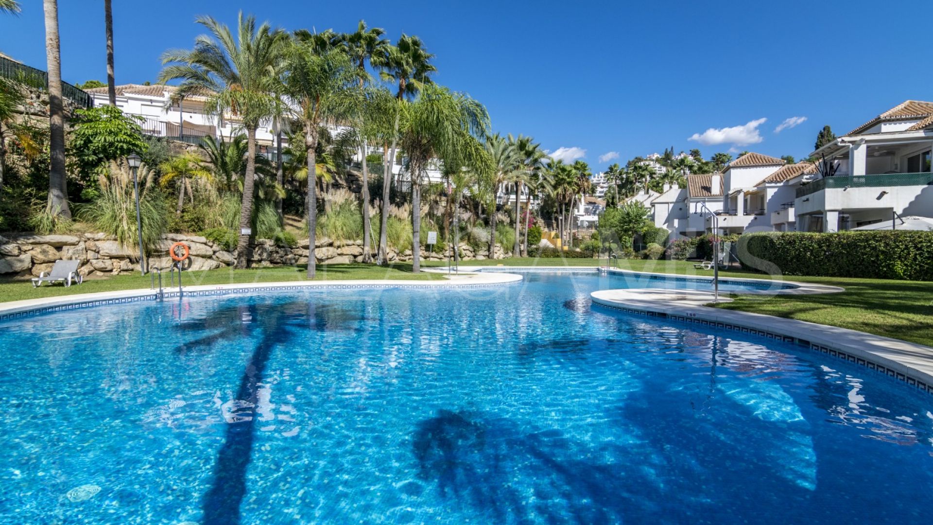 Buy apartamento planta baja with 2 bedrooms in Señorio de Gonzaga