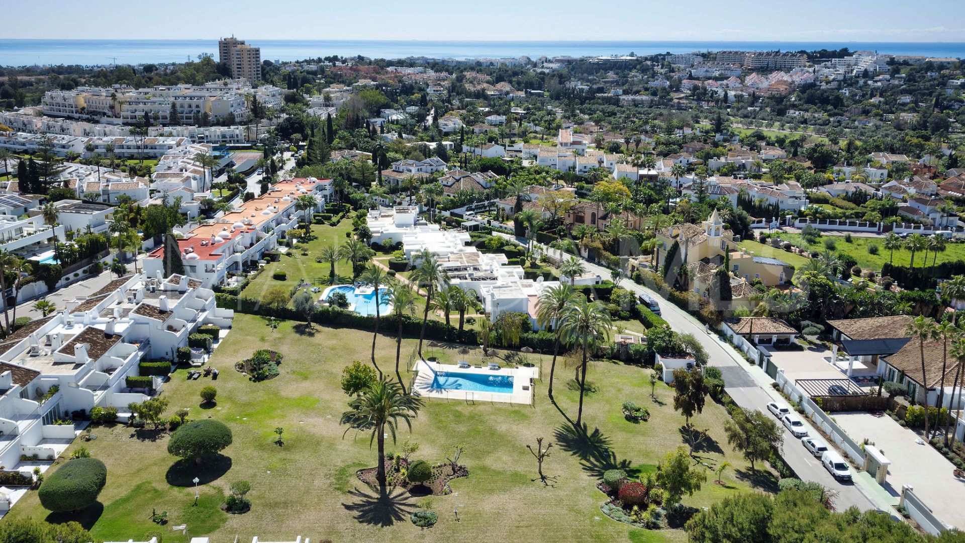 For sale La Rinconada ground floor apartment