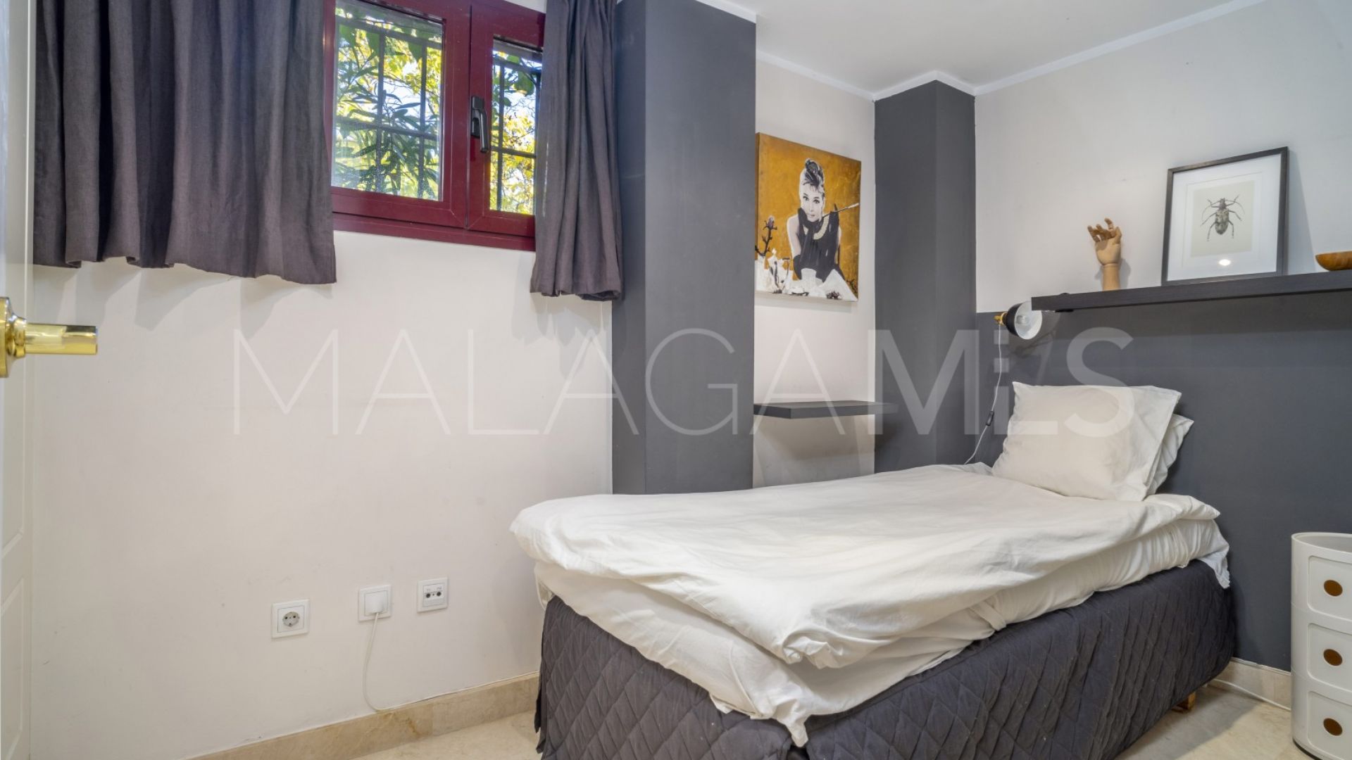 Ground floor apartment for sale in San Pedro Playa with 2 bedrooms