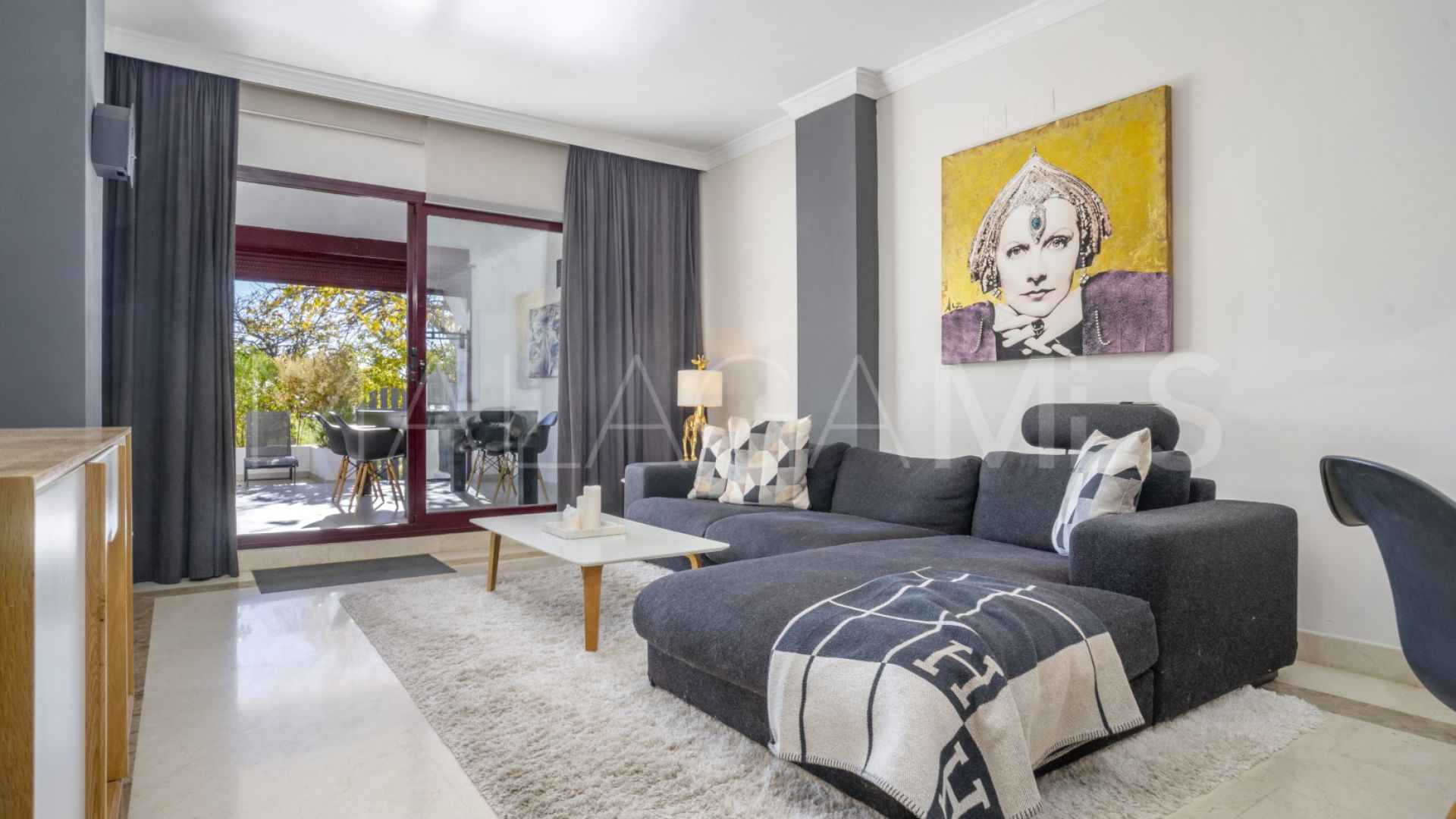 Ground floor apartment for sale in San Pedro Playa with 2 bedrooms