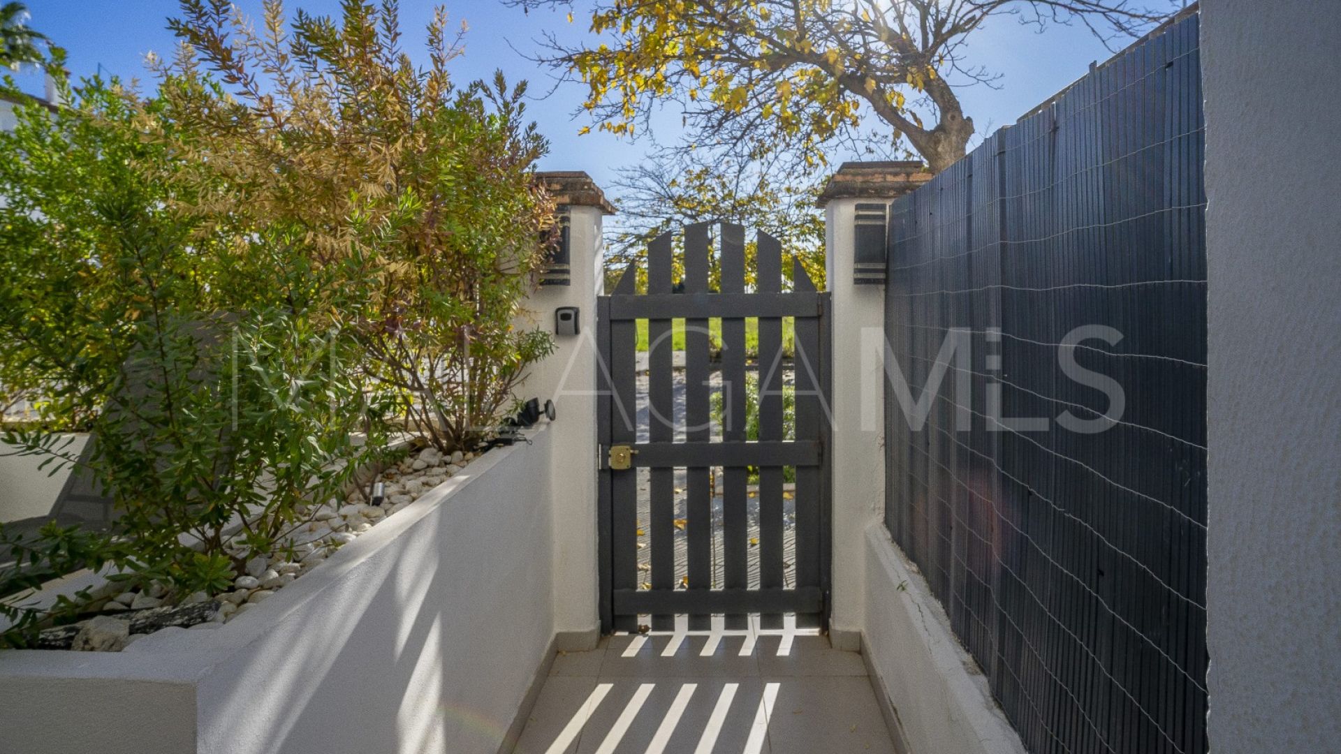 Ground floor apartment for sale in San Pedro Playa with 2 bedrooms