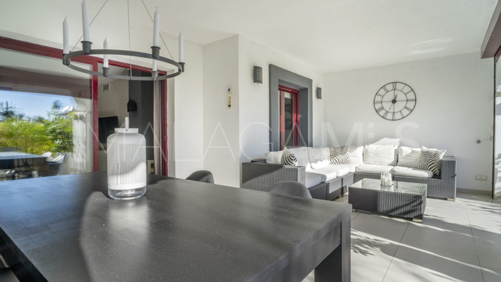 Ground floor apartment for sale in San Pedro Playa with 2 bedrooms