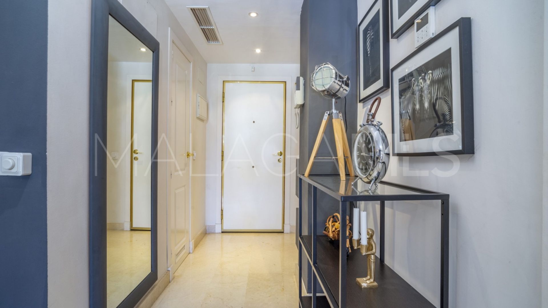 Ground floor apartment for sale in San Pedro Playa with 2 bedrooms