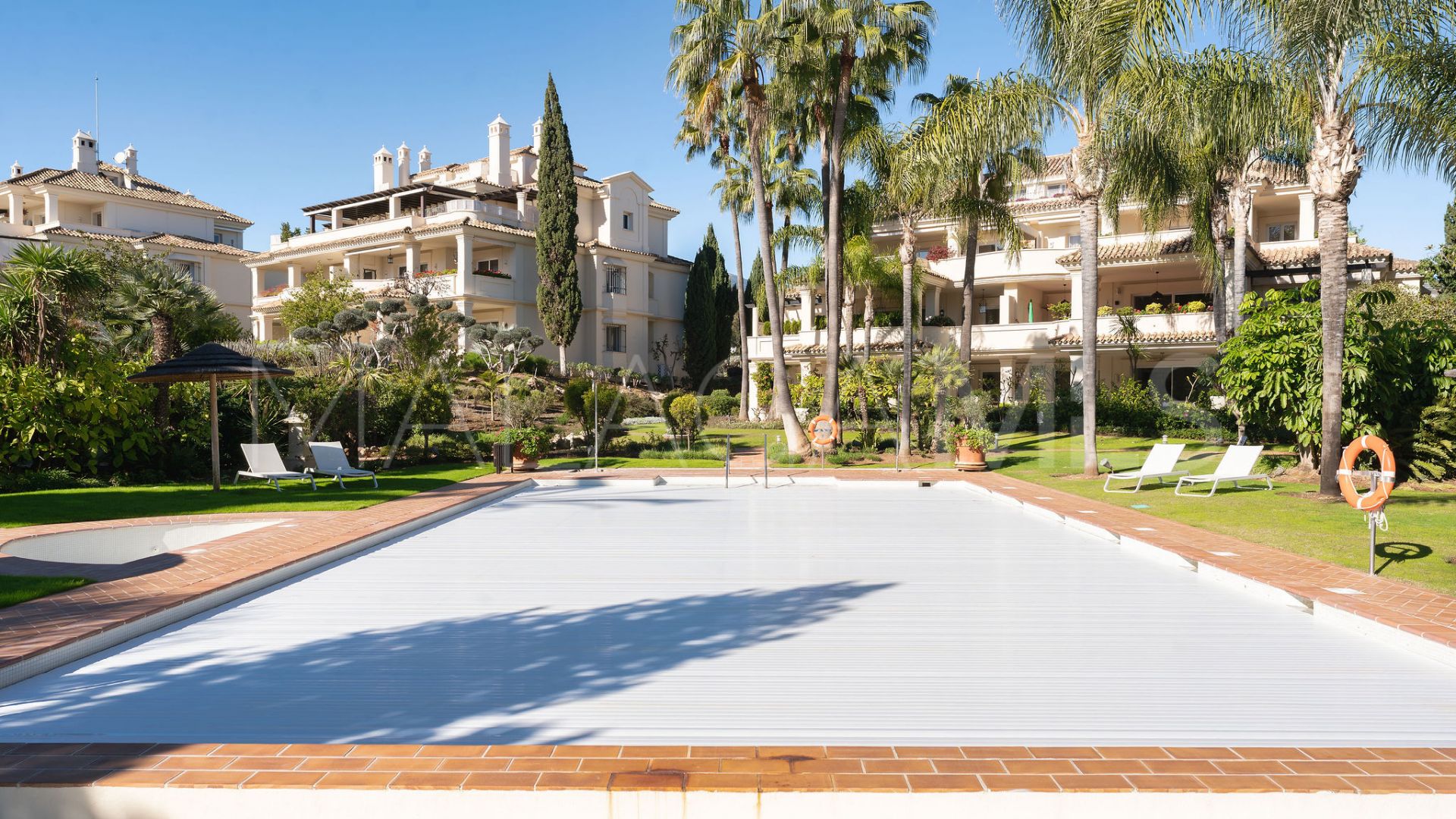 Lägenhet for sale in Las Alamandas