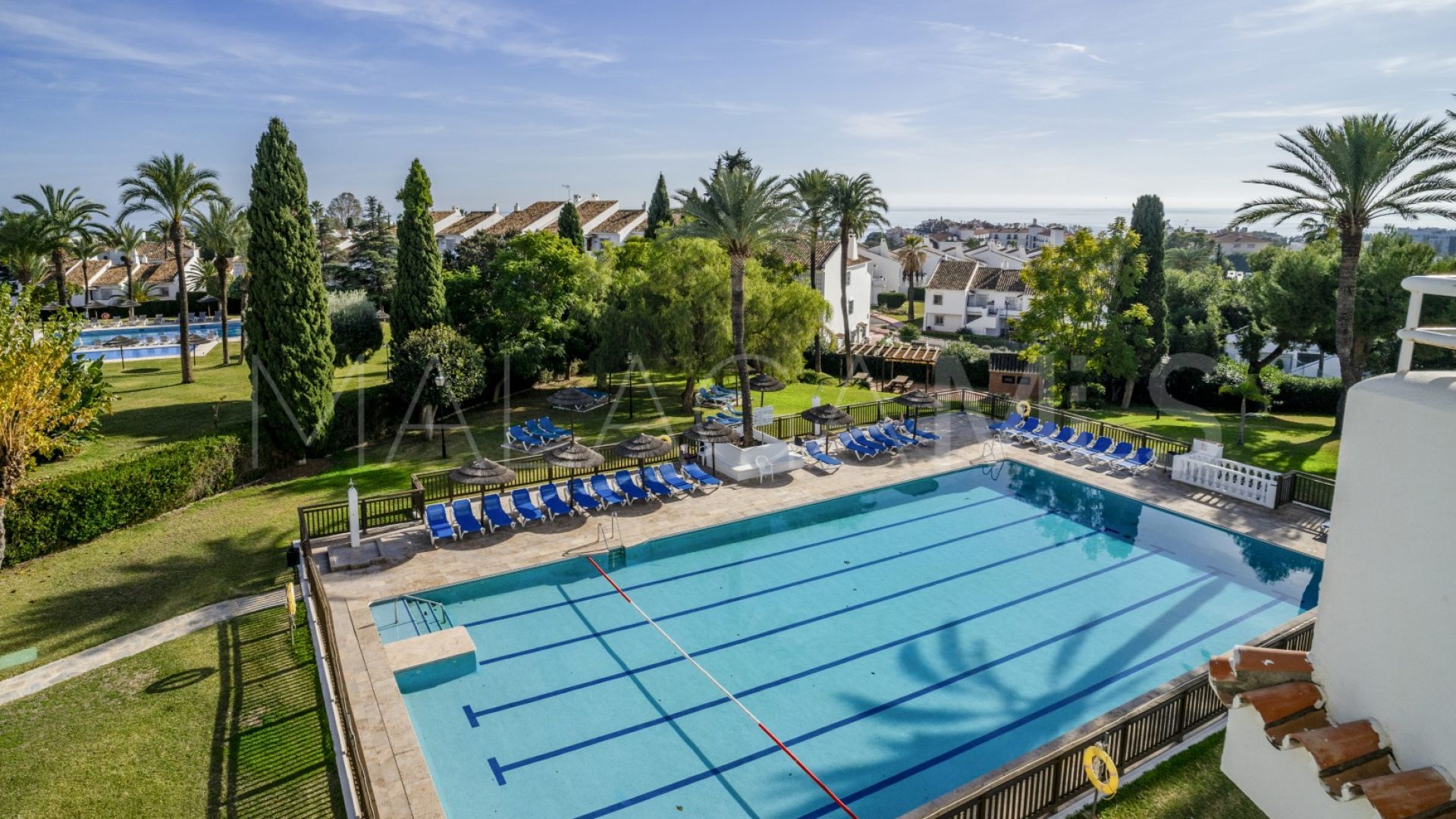 Lägenhet for sale in Royal Gardens