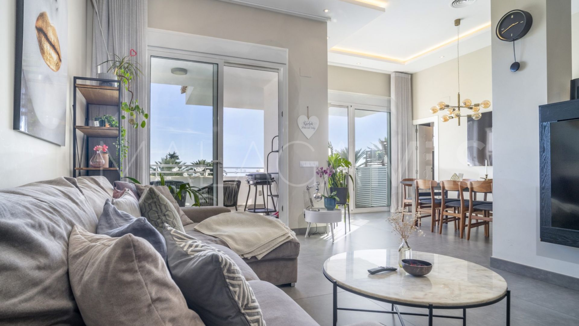 Lägenhet for sale in Royal Gardens