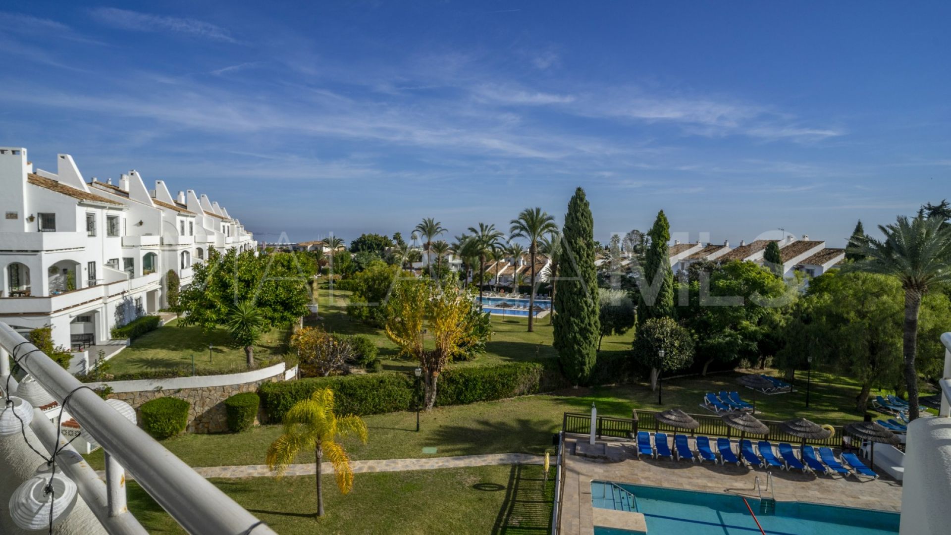 Lägenhet for sale in Royal Gardens