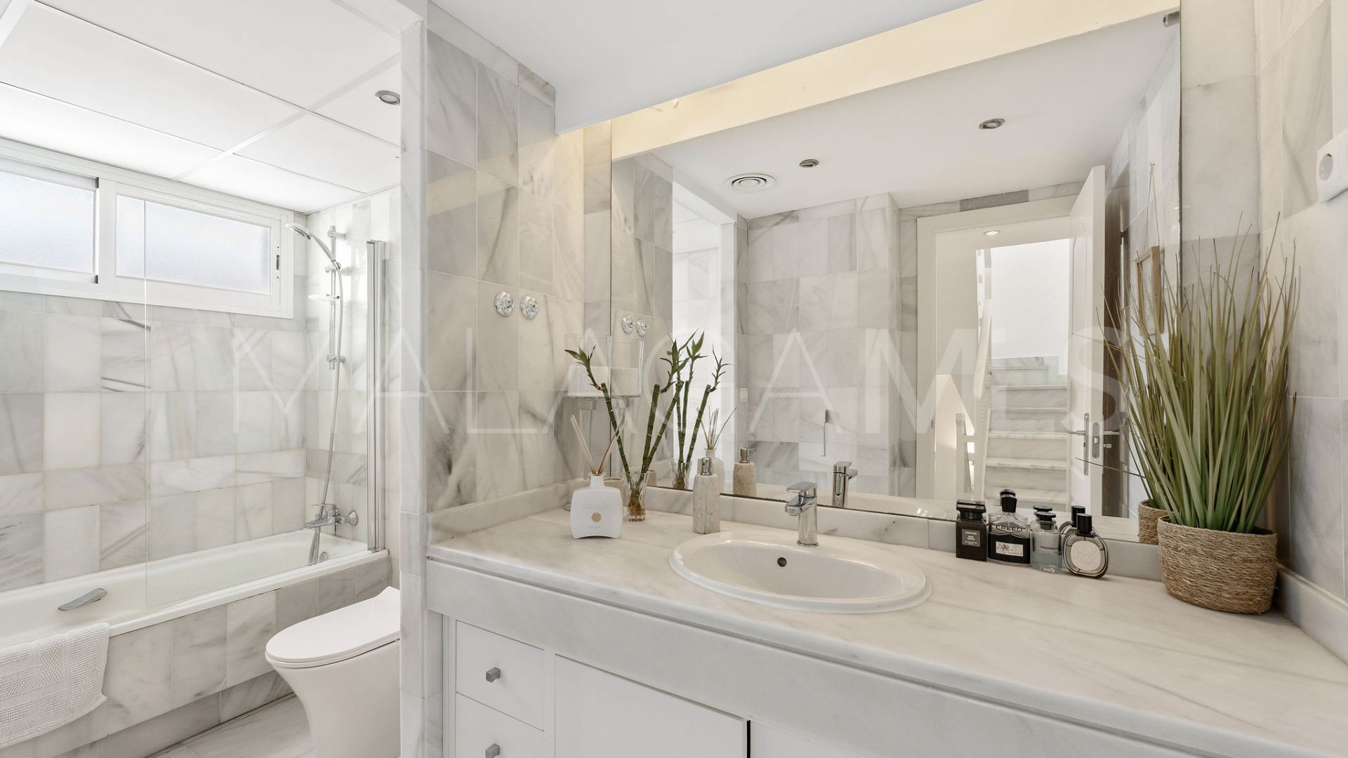 Se vende adosado with 4 bedrooms in Los Naranjos de Marbella