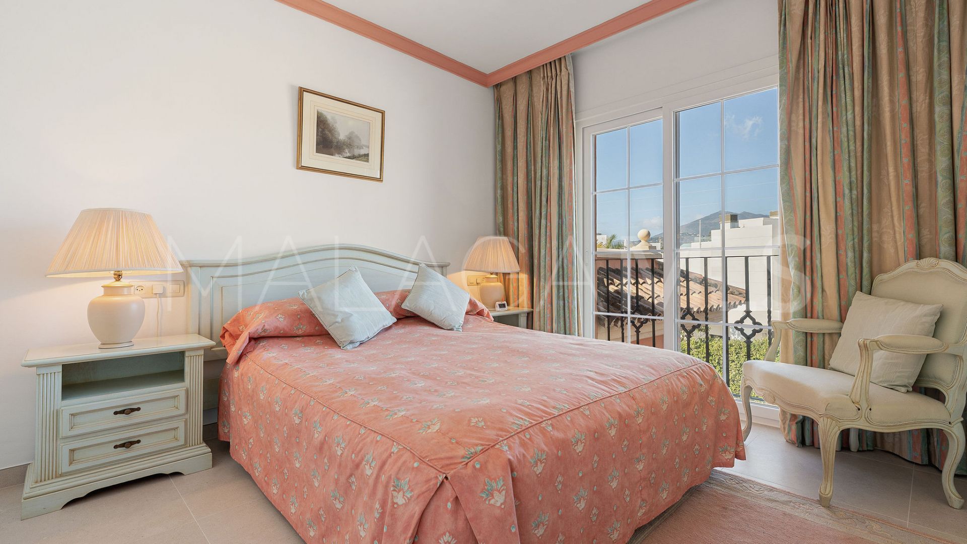 Buy 3 bedrooms duplex penthouse in Andalucia Alta