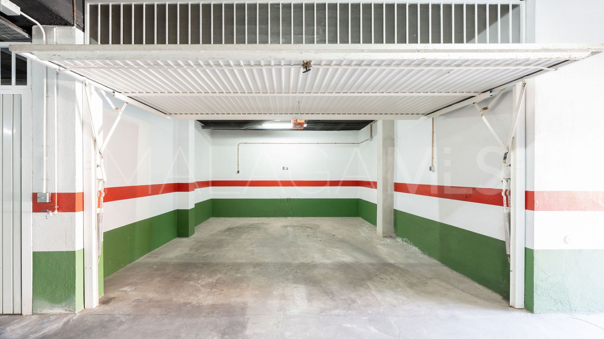 Buy 3 bedrooms duplex penthouse in Andalucia Alta