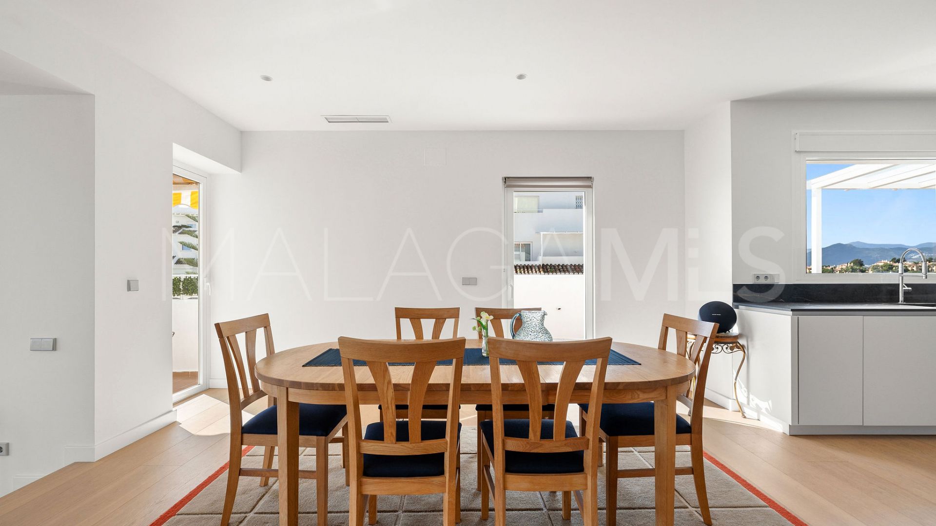 Wohnung for sale in Royal Gardens