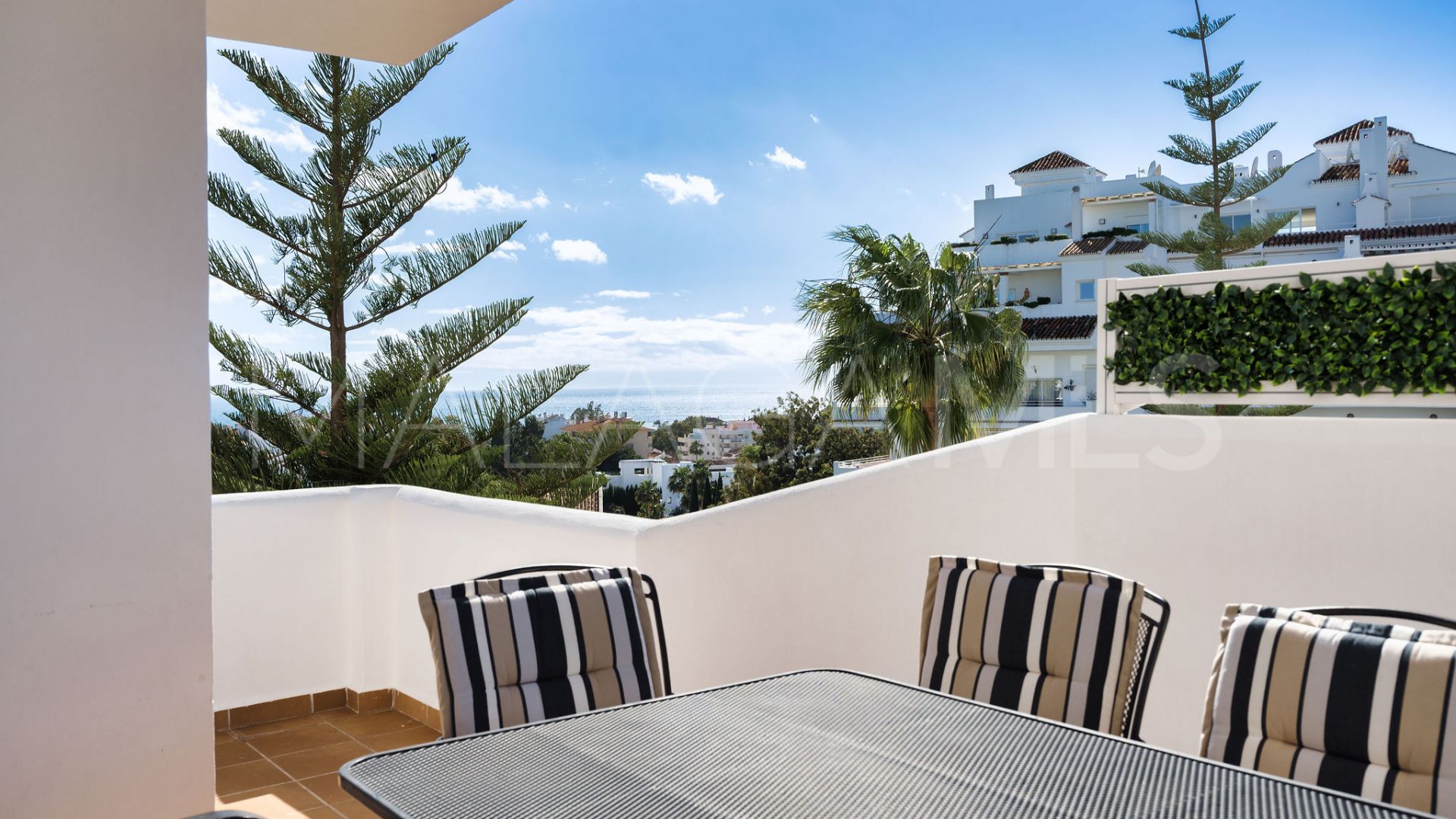 Wohnung for sale in Royal Gardens