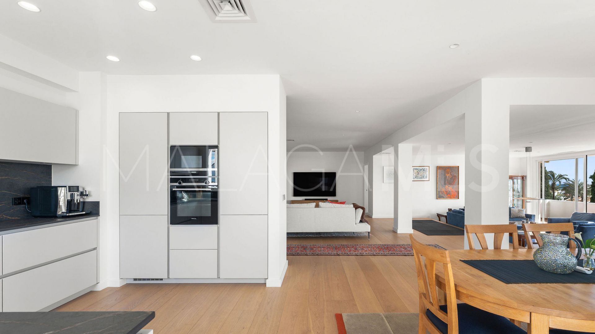 Wohnung for sale in Royal Gardens