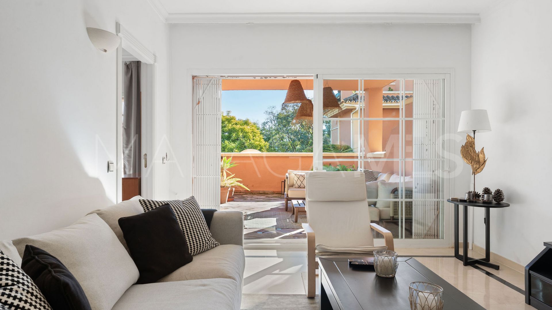 Buy duplex planta baja de 4 bedrooms in Andalucia Alta