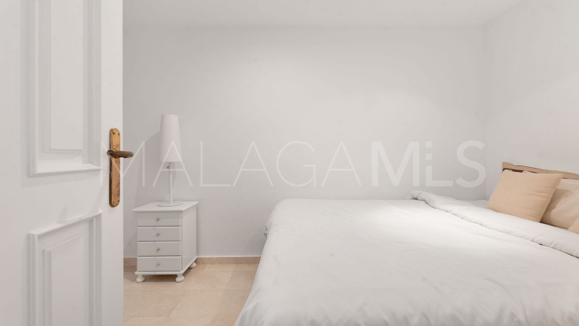 Buy duplex planta baja de 4 bedrooms in Andalucia Alta