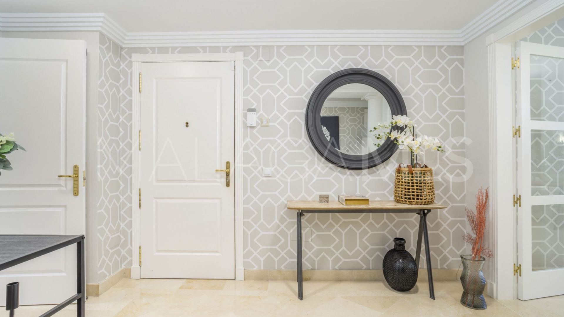 Ground floor apartment with 2 bedrooms for sale in Albatross Hill