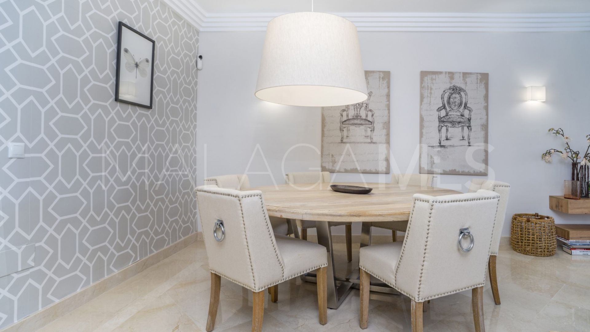 Ground floor apartment with 2 bedrooms for sale in Albatross Hill