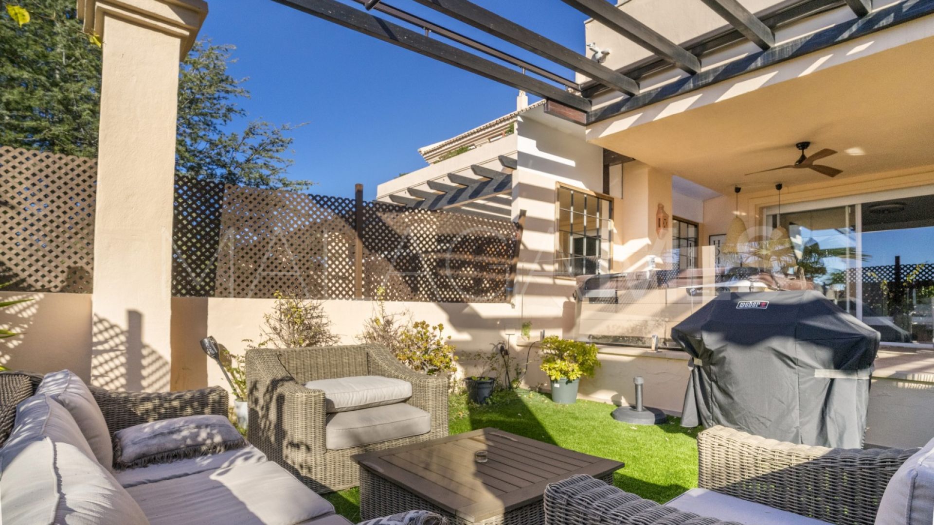 Ground floor apartment with 2 bedrooms for sale in Albatross Hill