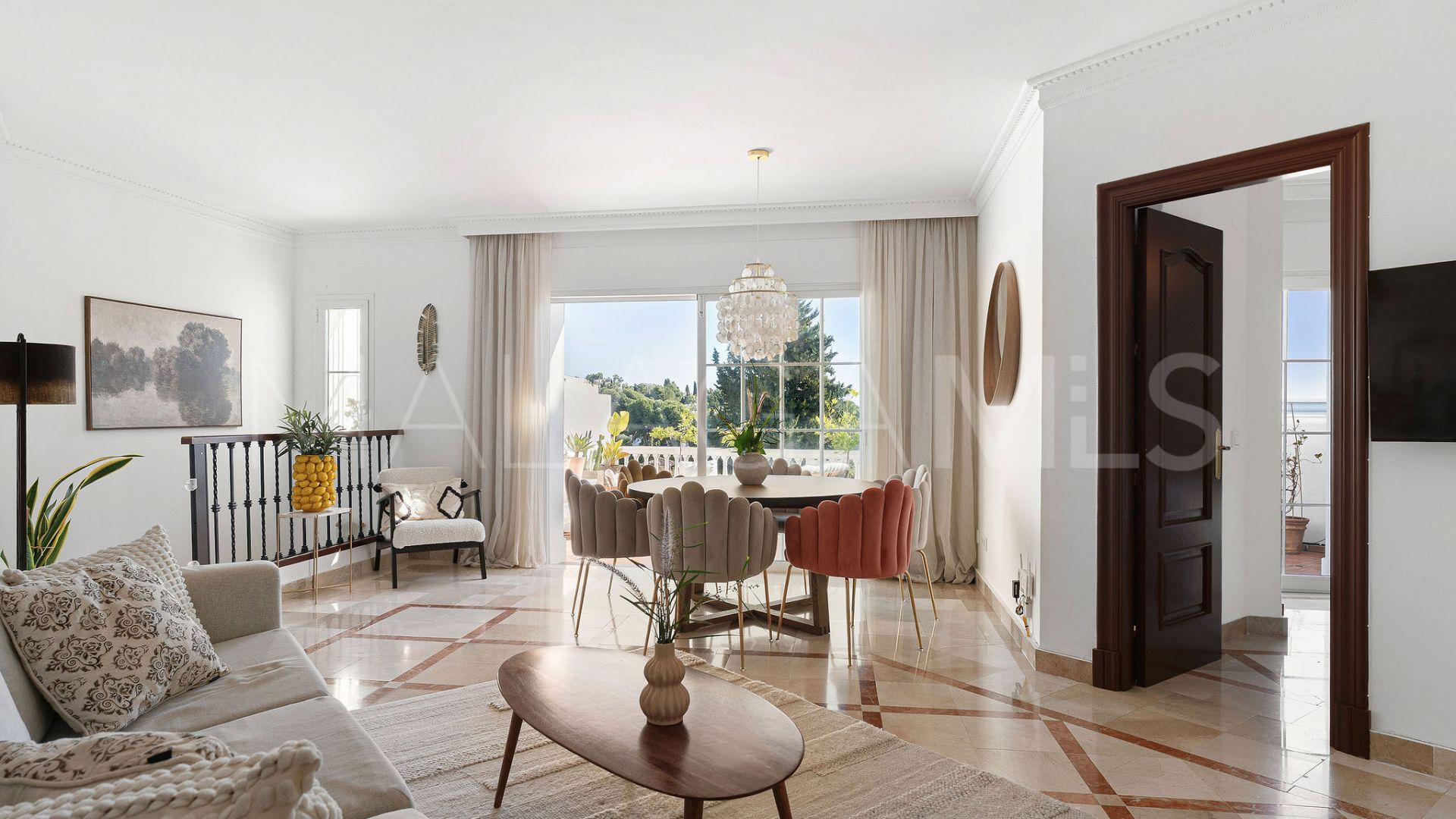 Ground floor duplex for sale in Las Lolas with 3 bedrooms