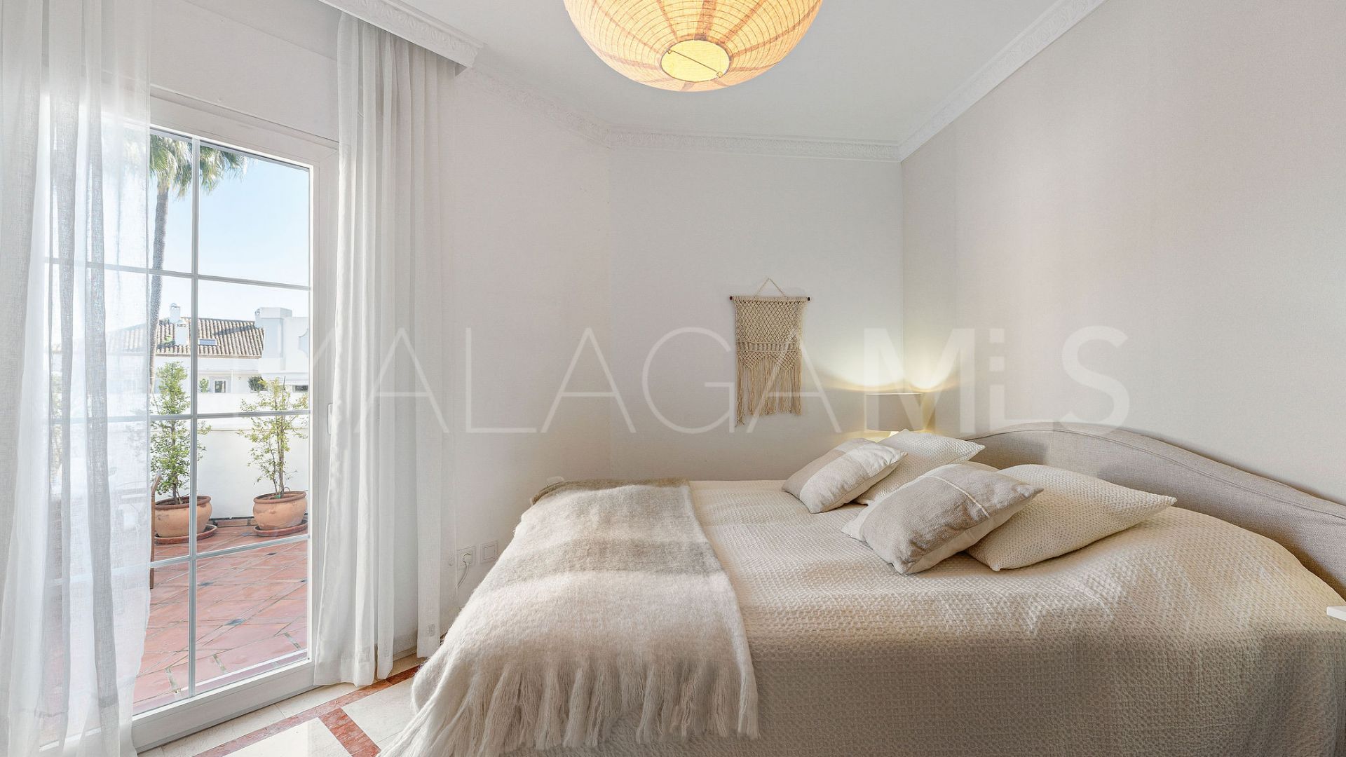 Ground floor duplex for sale in Las Lolas with 3 bedrooms