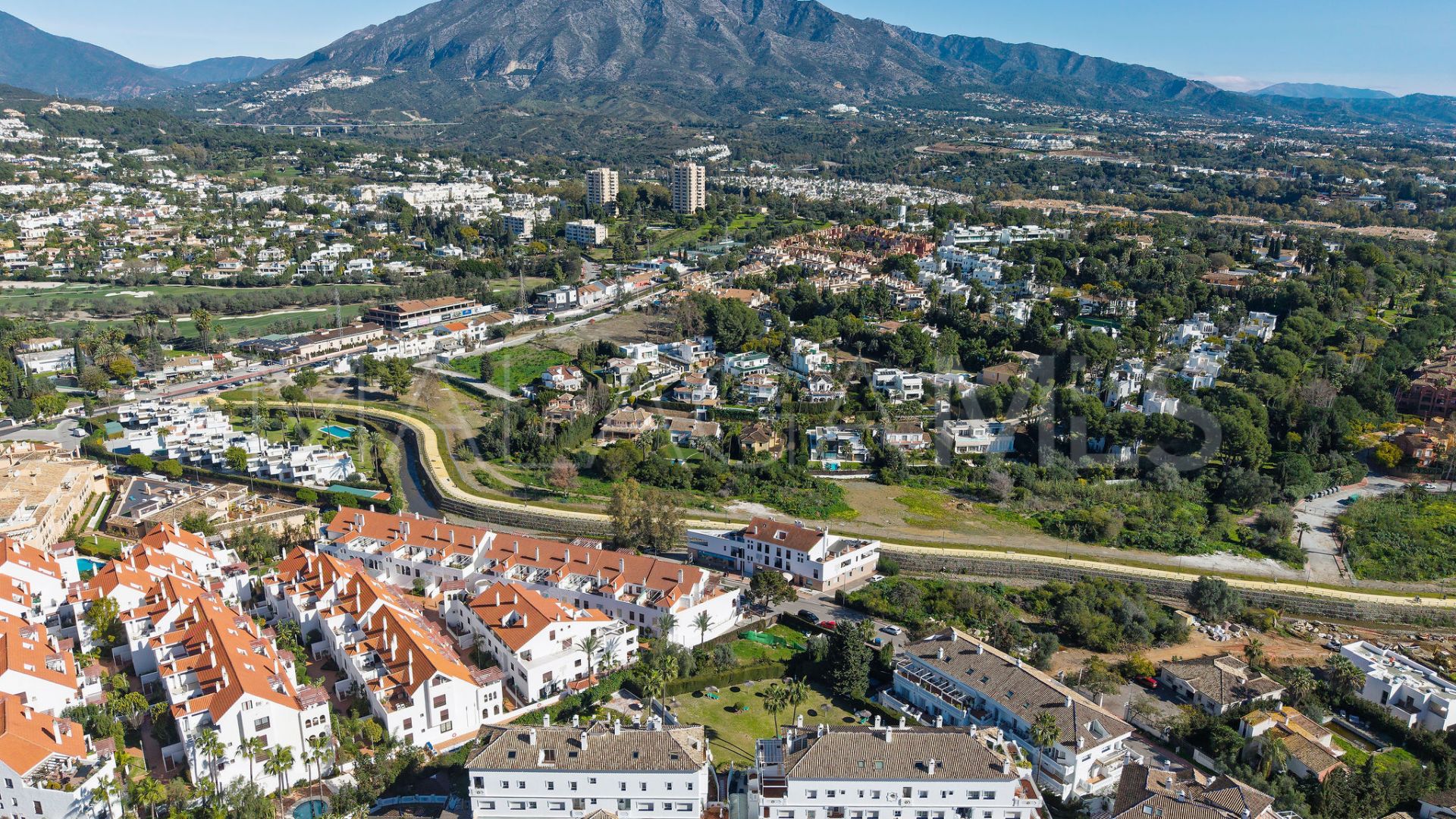 Ground floor duplex for sale in Las Lolas with 3 bedrooms