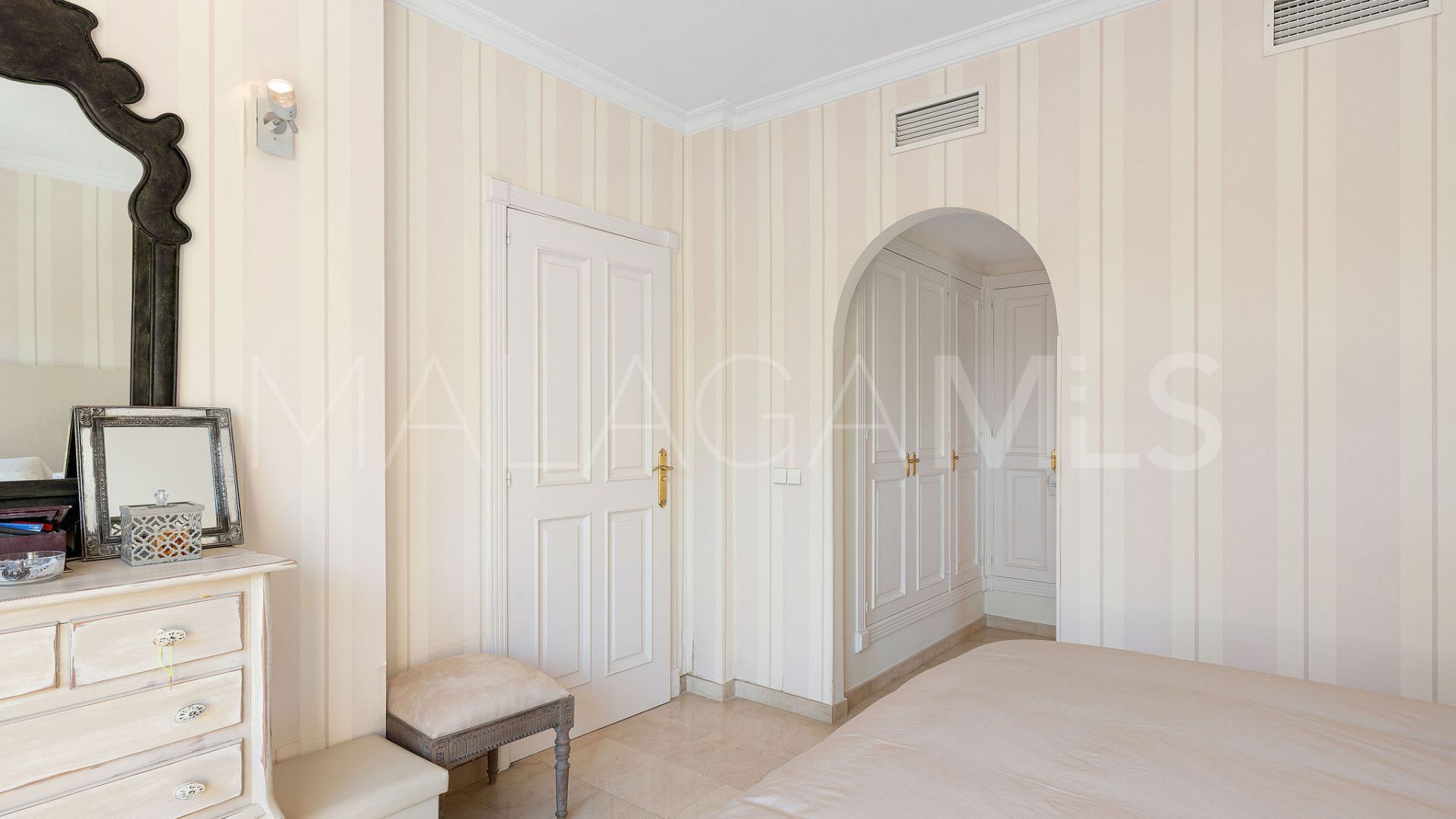 Appartement terrasse for sale in Andalucia Alta