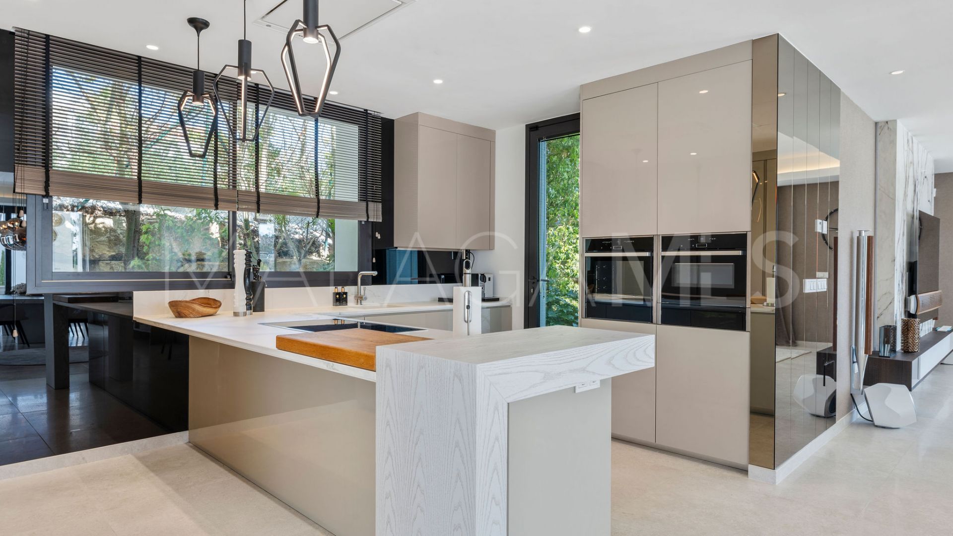 Villa for sale in Los Flamingos