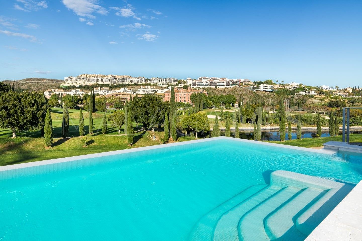 Villa for sale in Los Flamingos