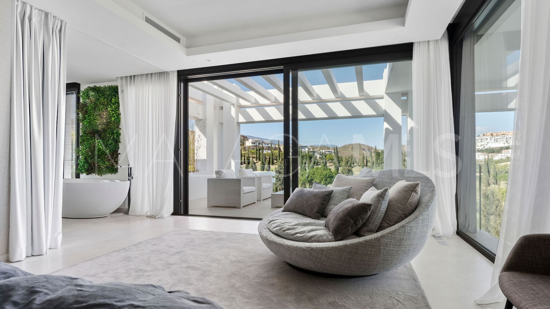 Villa for sale in Los Flamingos