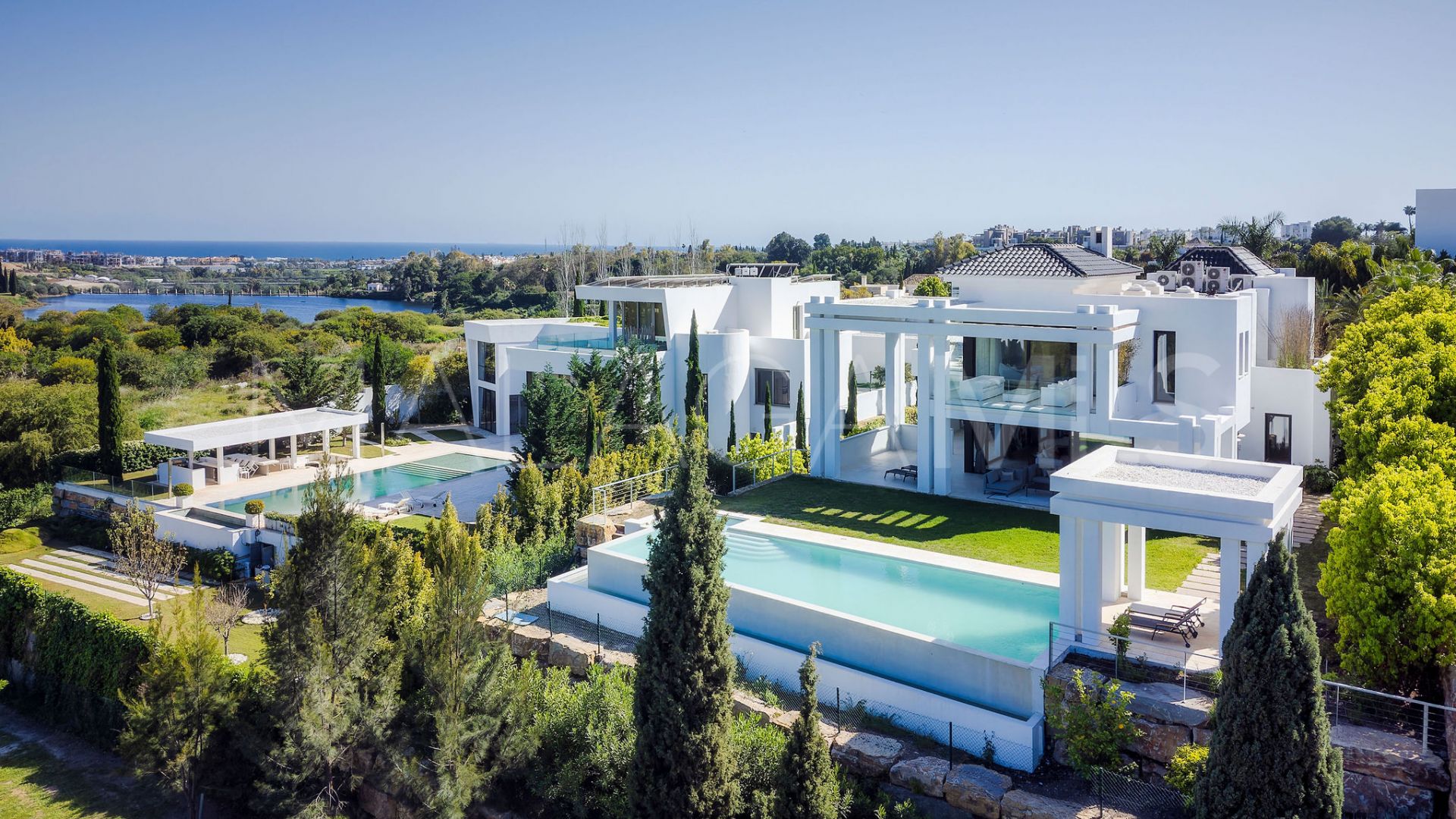 For sale 5 bedrooms villa in Los Flamingos