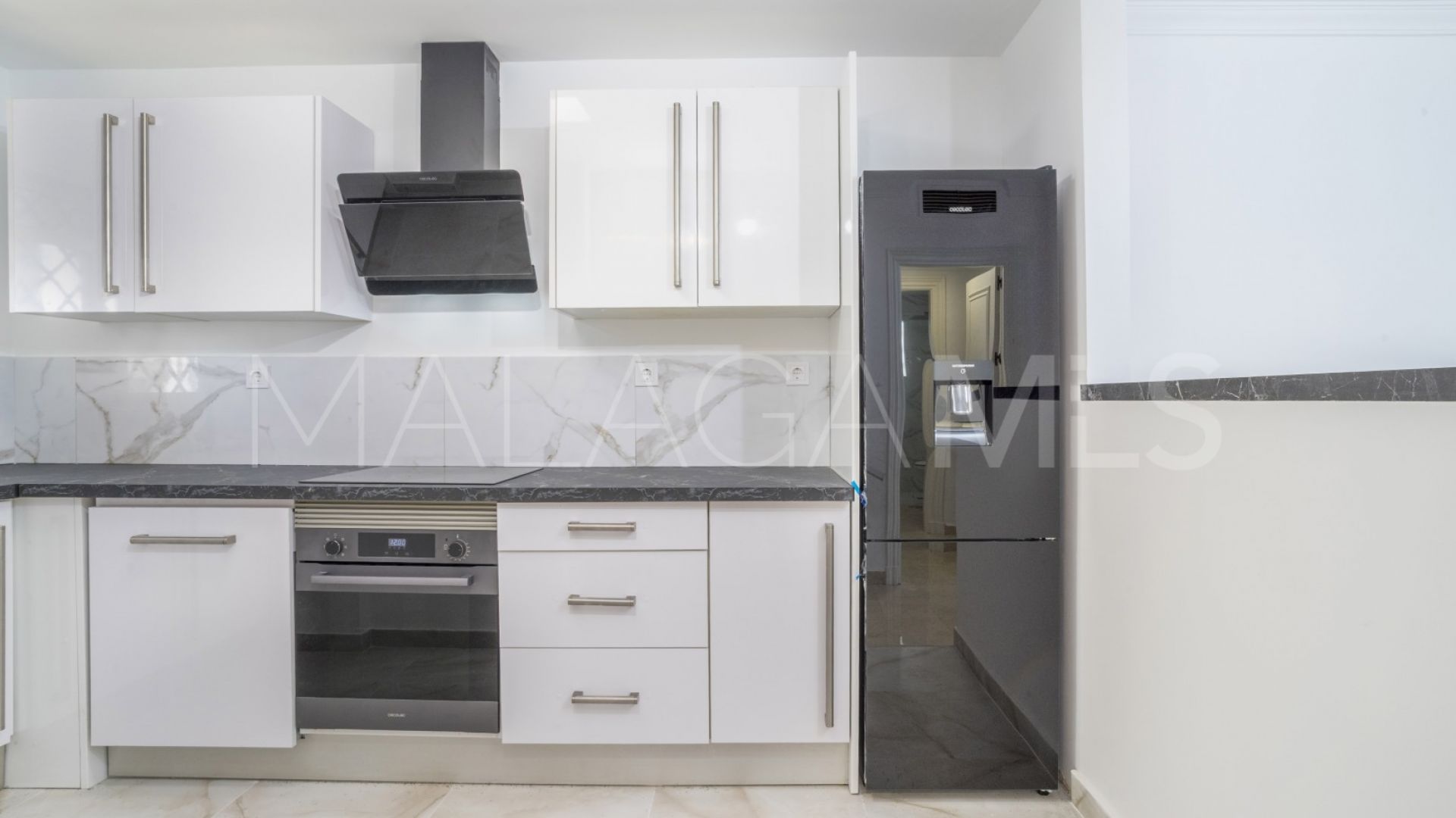 Aloha Gardens, apartamento planta baja with 2 bedrooms for sale