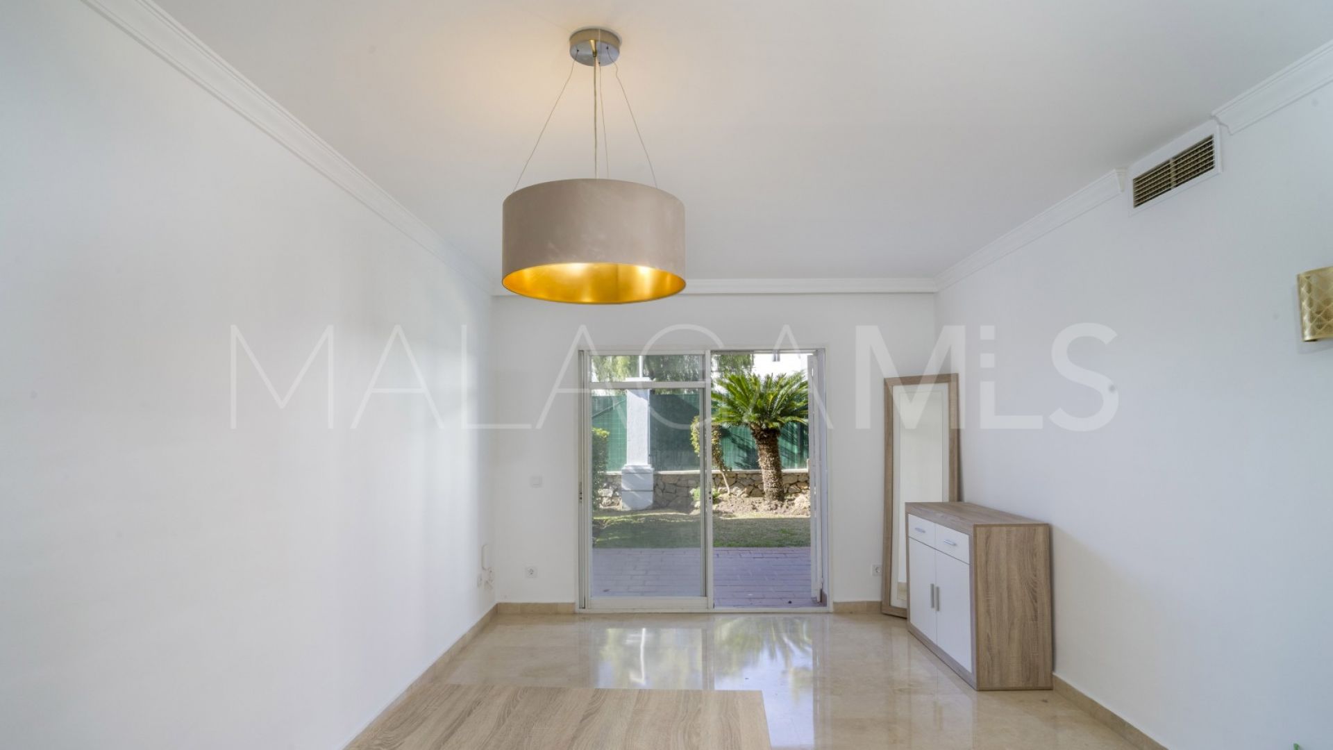 Aloha Gardens, apartamento planta baja with 2 bedrooms for sale