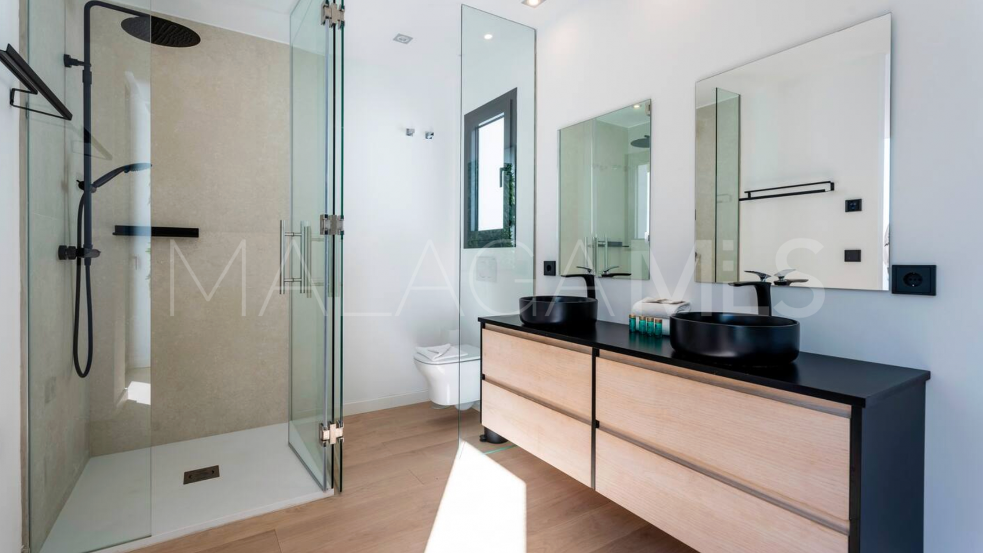 Villa for sale in La Reserva de Marbella