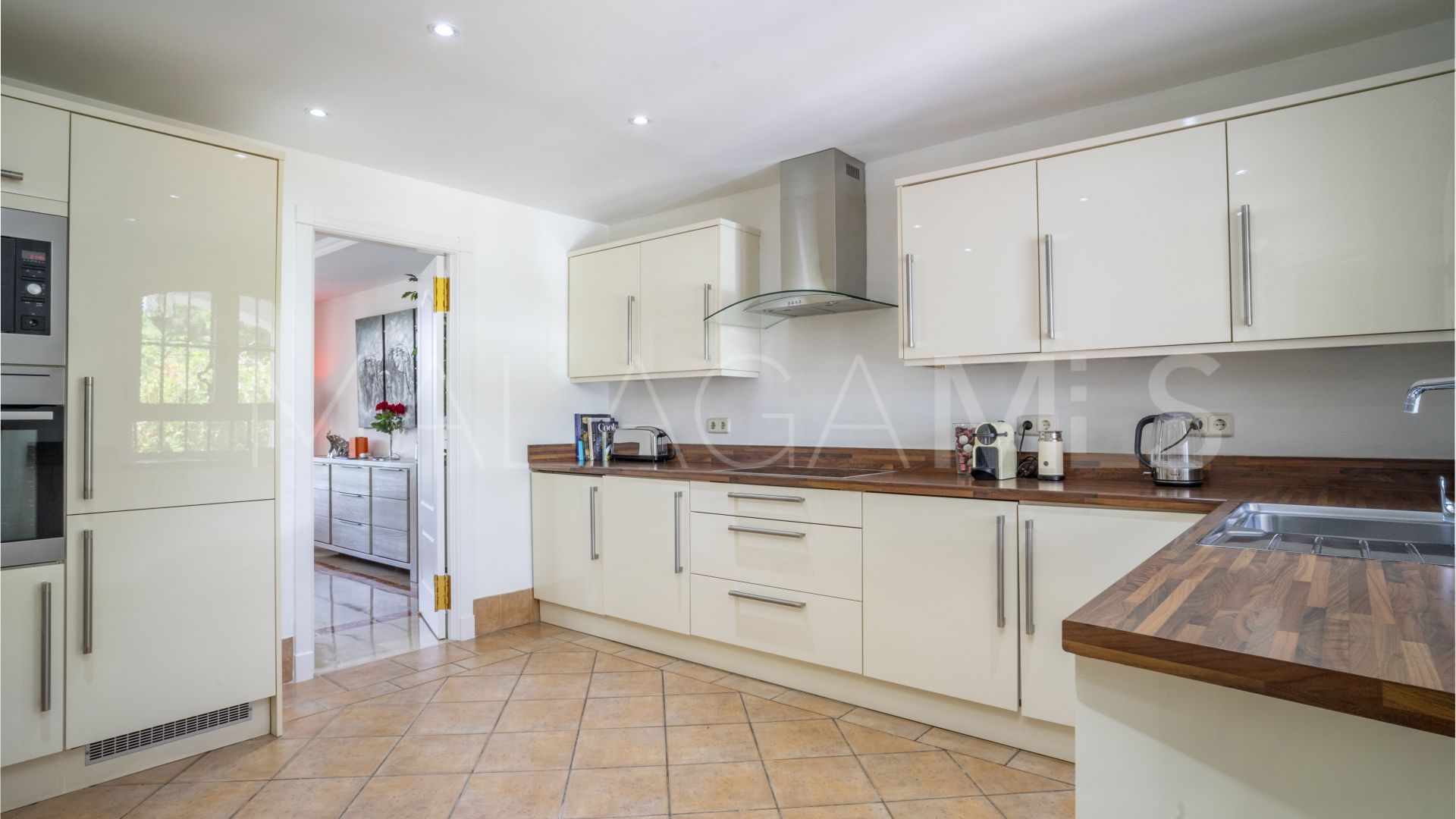 Aloha Real 3 bedrooms town house for sale
