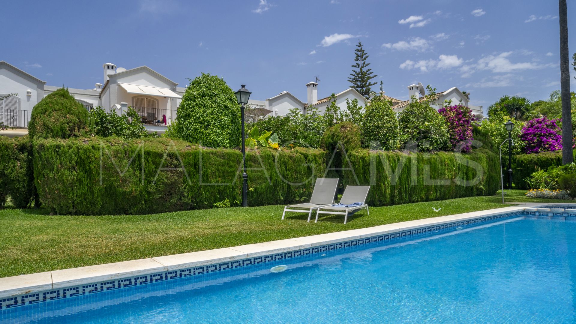 Aloha Real 3 bedrooms town house for sale