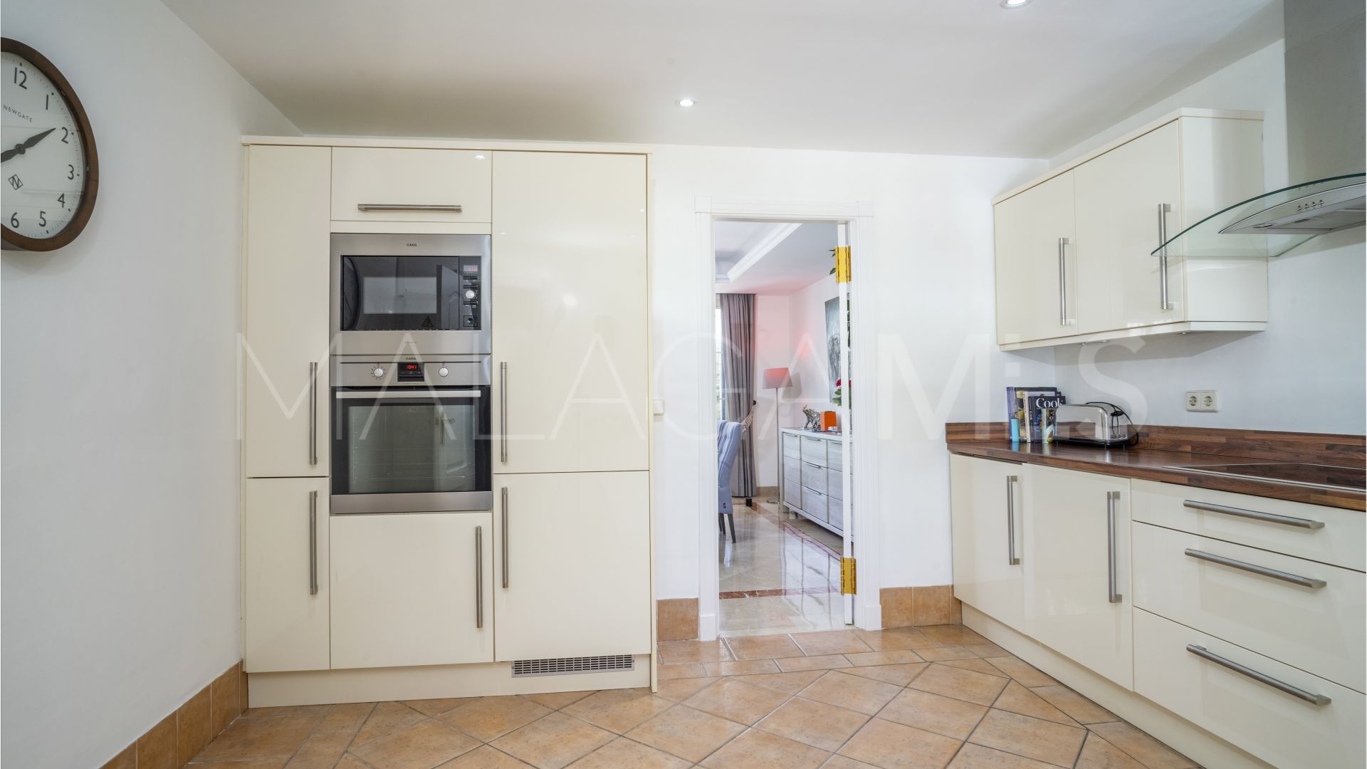 Aloha Real 3 bedrooms town house for sale