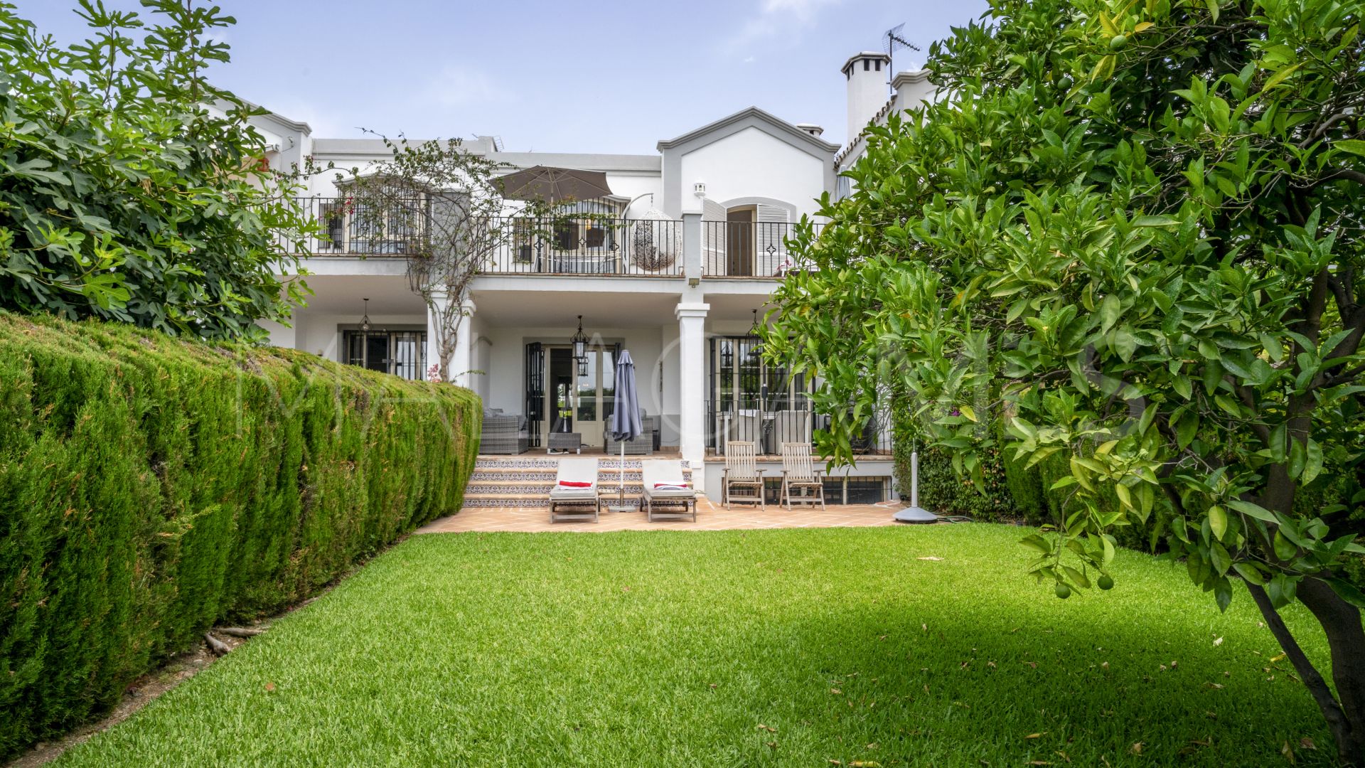 Aloha Real 3 bedrooms town house for sale