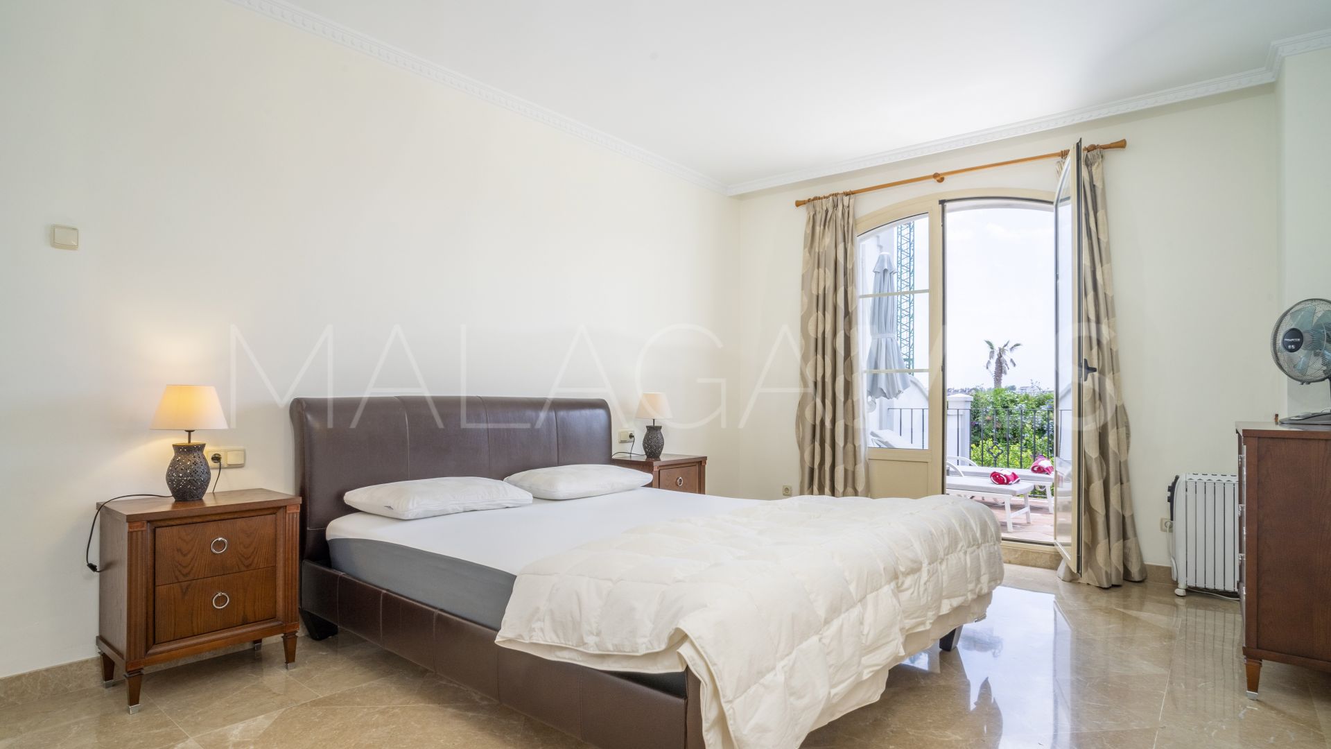 Aloha Real 3 bedrooms town house for sale