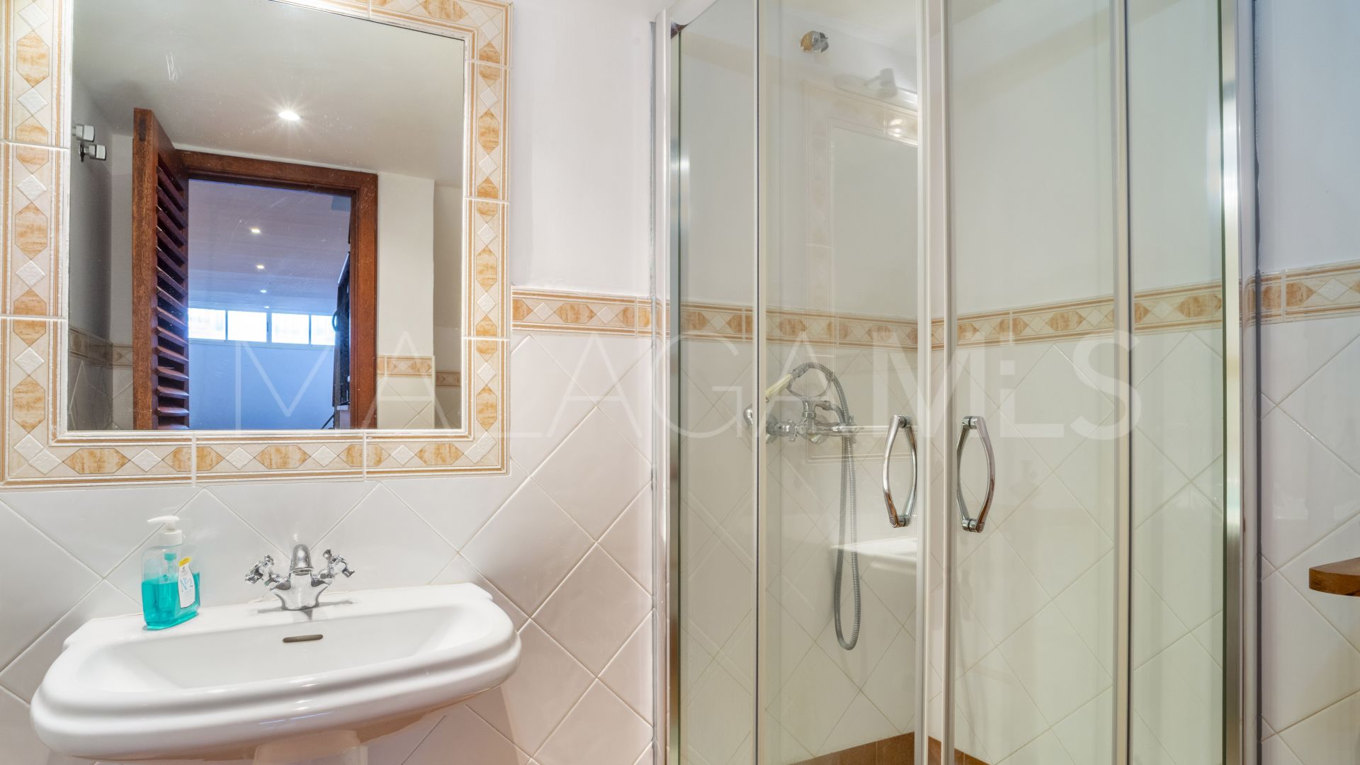 Aloha Real 3 bedrooms town house for sale