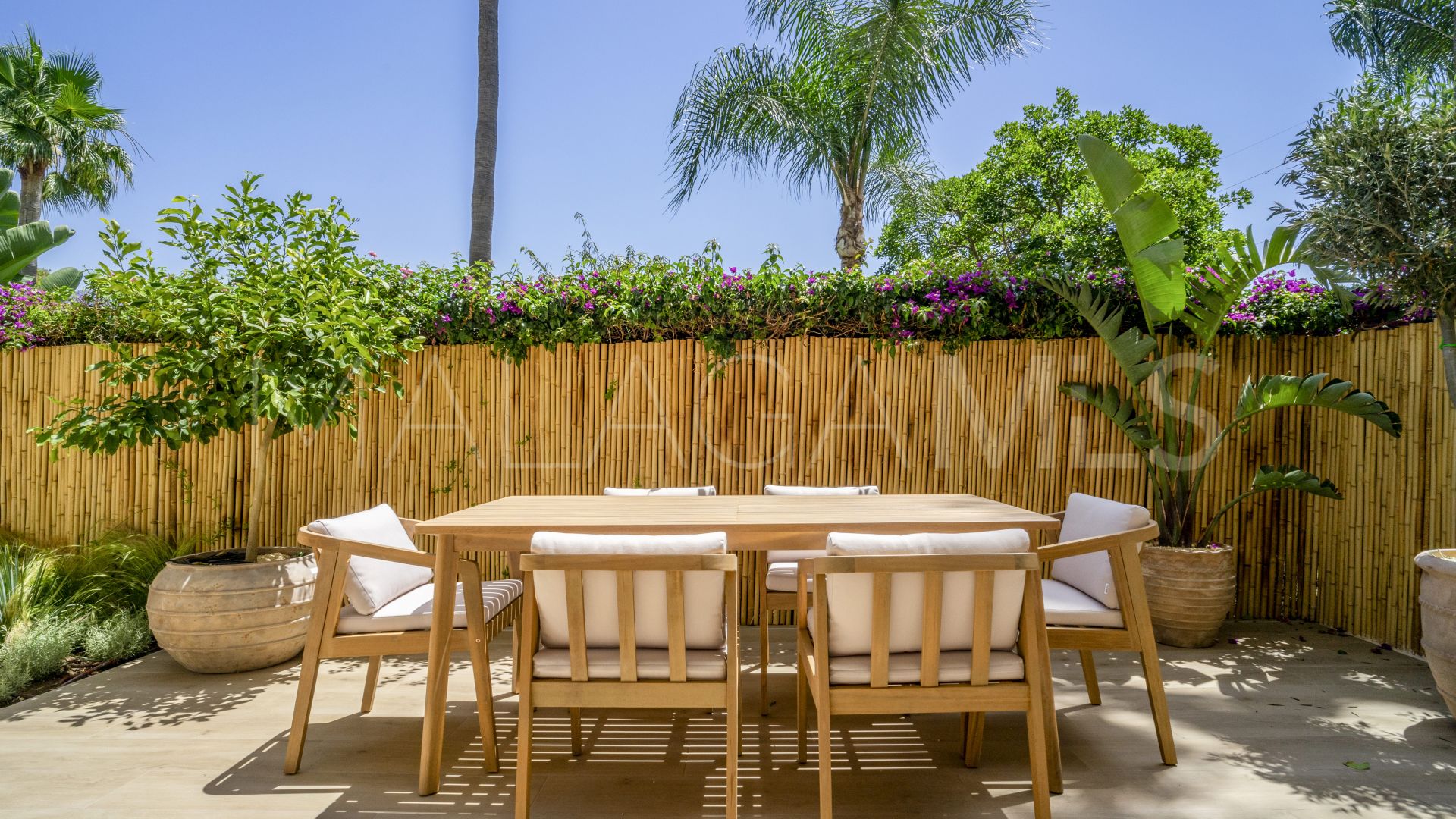 For sale La Dama de Noche 2 bedrooms ground floor apartment