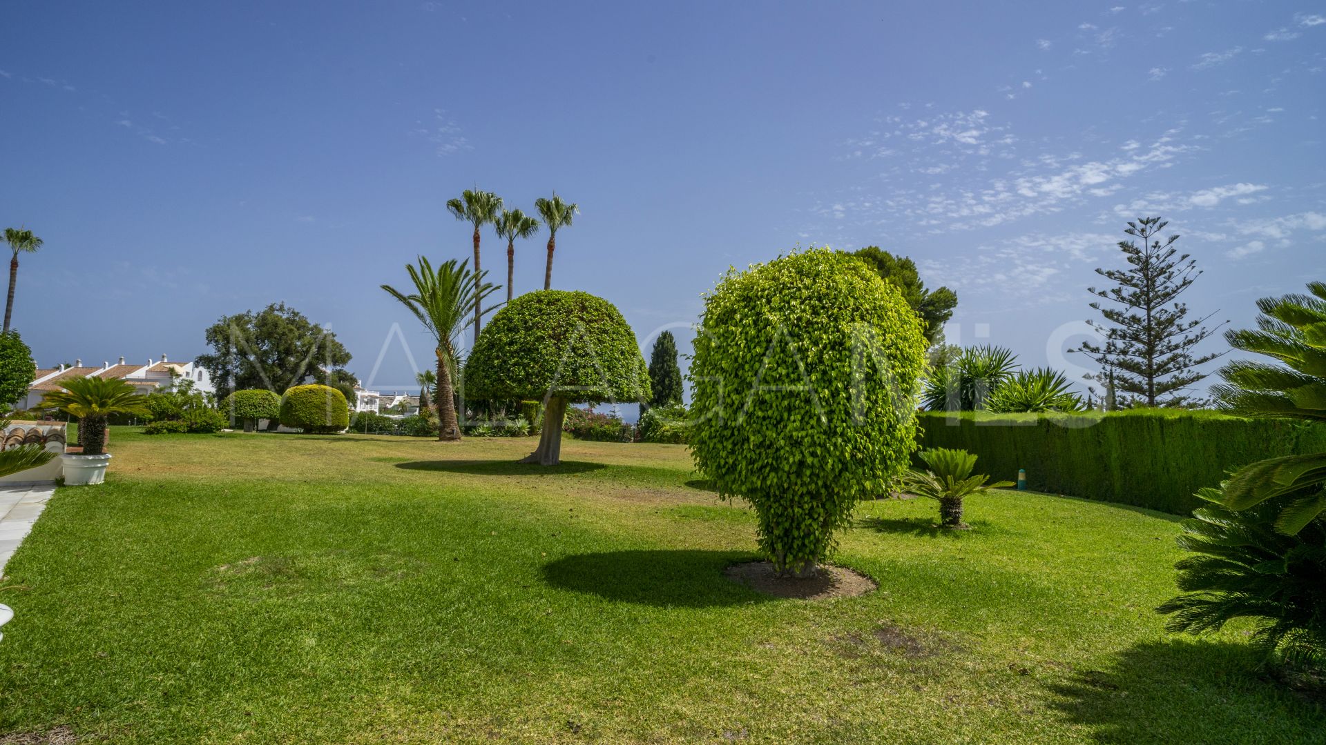 Radhus for sale in Altos de Aloha
