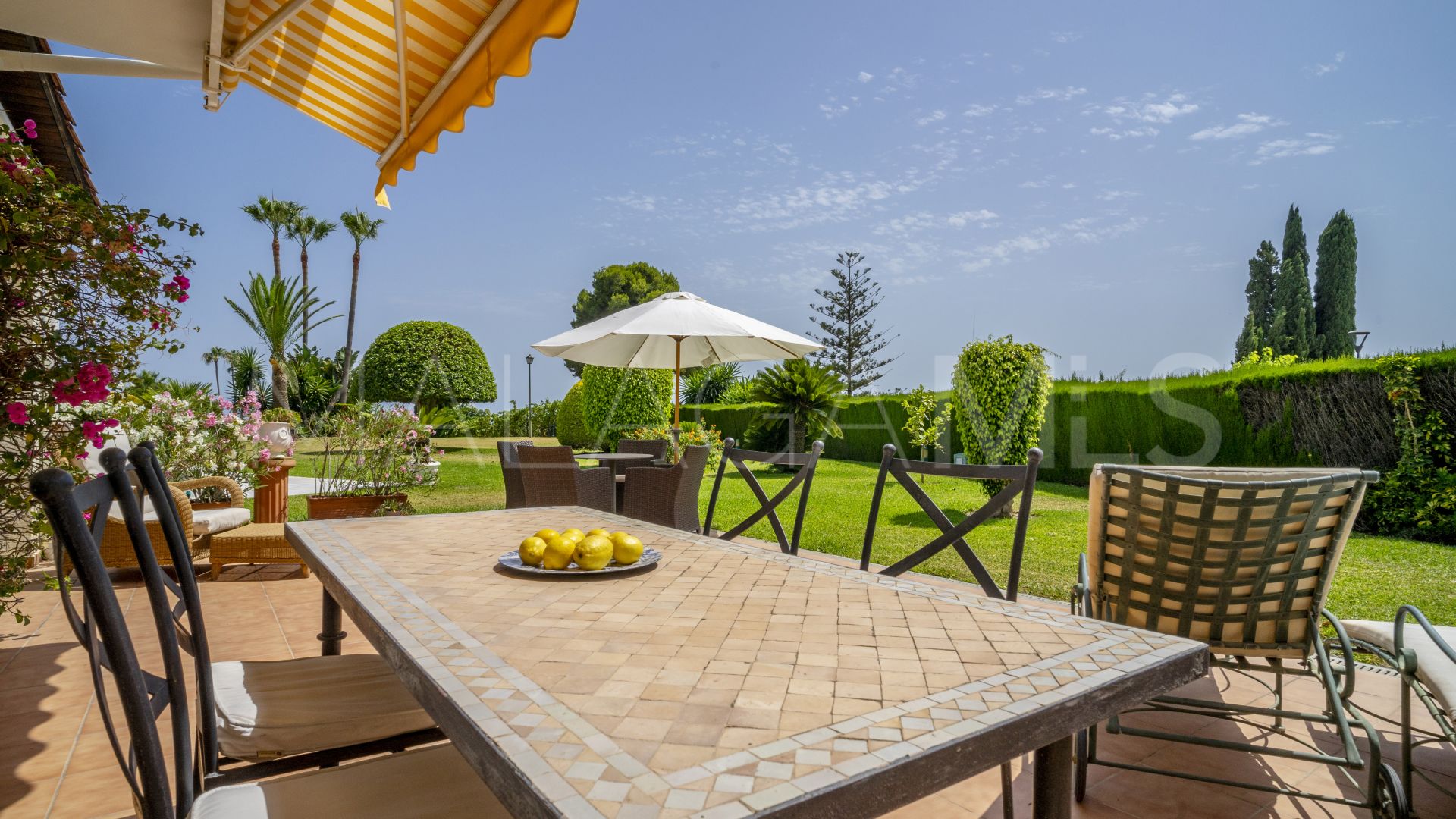 Radhus for sale in Altos de Aloha
