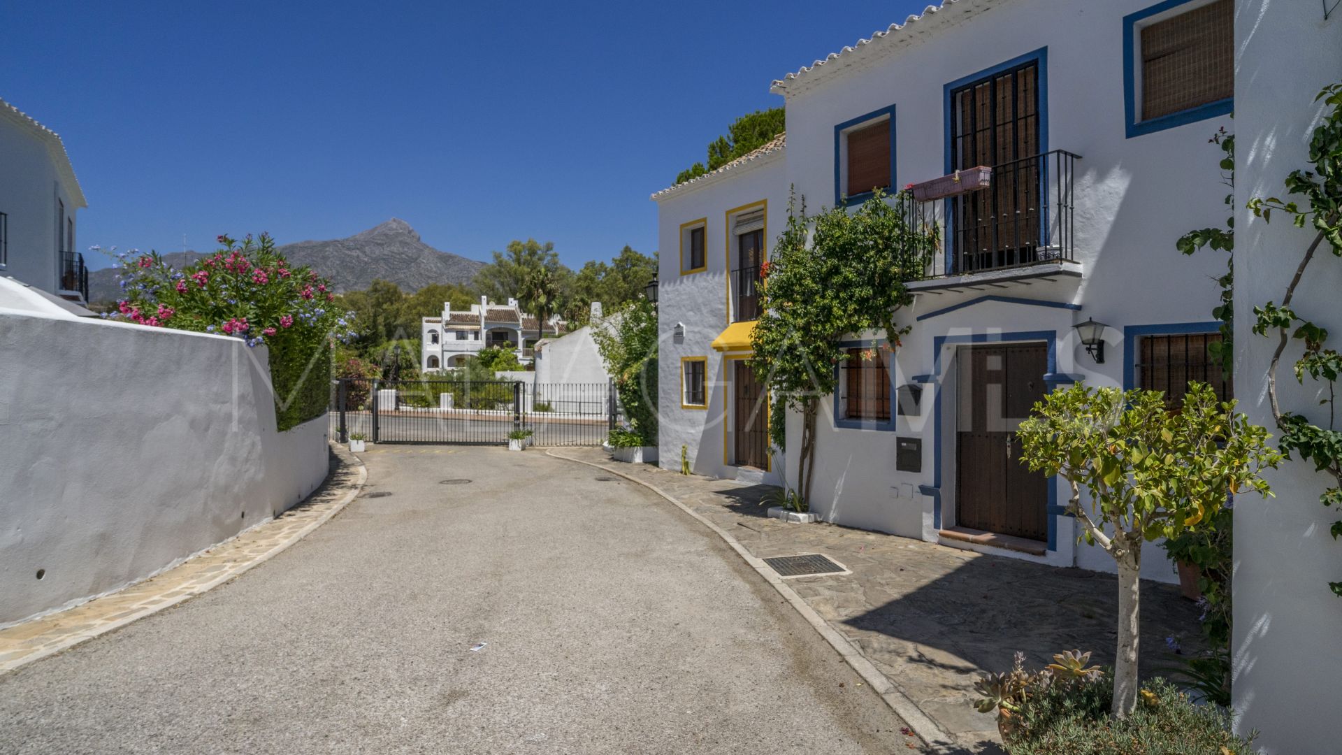 Maison de ville for sale in El Naranjal